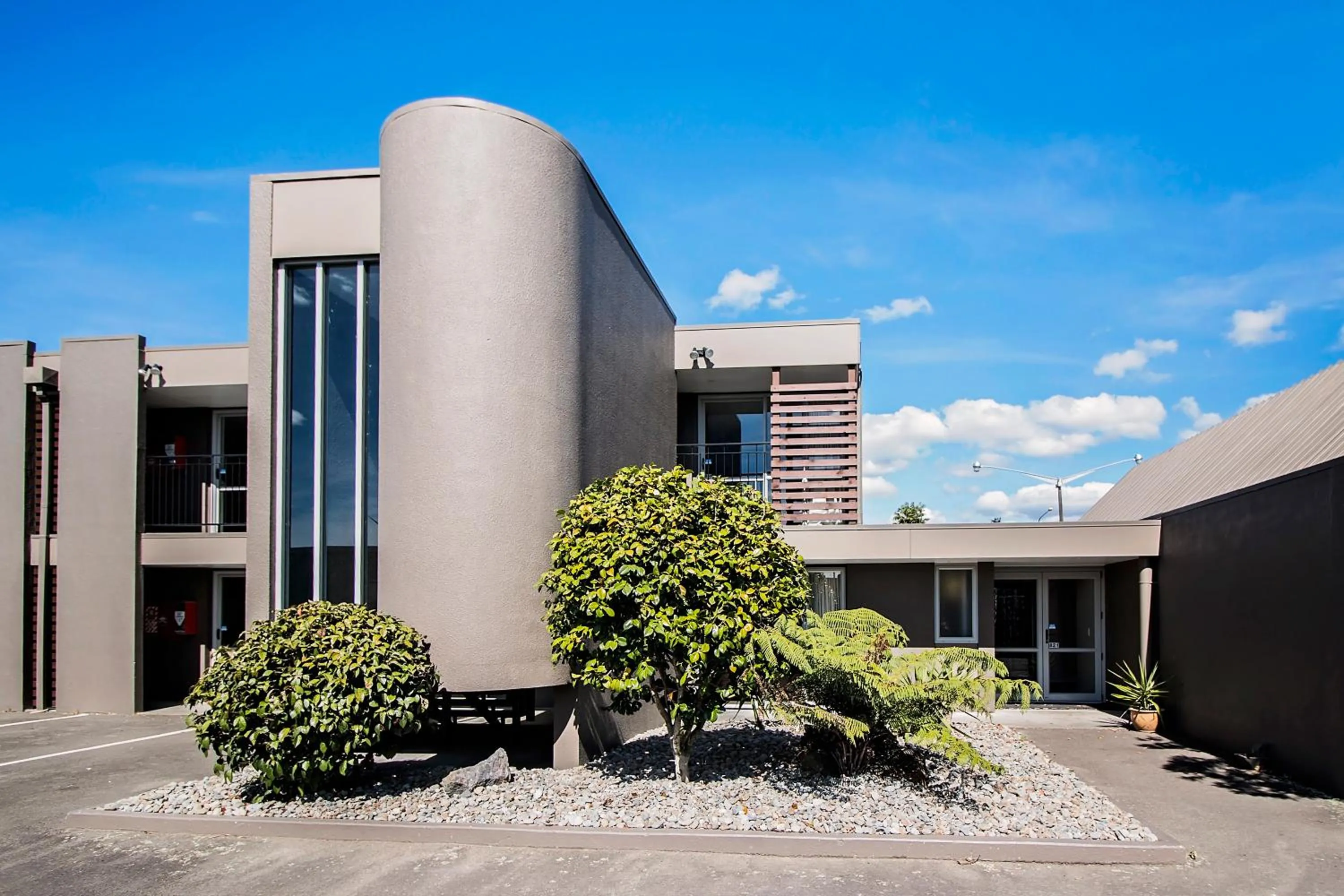 Property building in Aspree Motor Inn