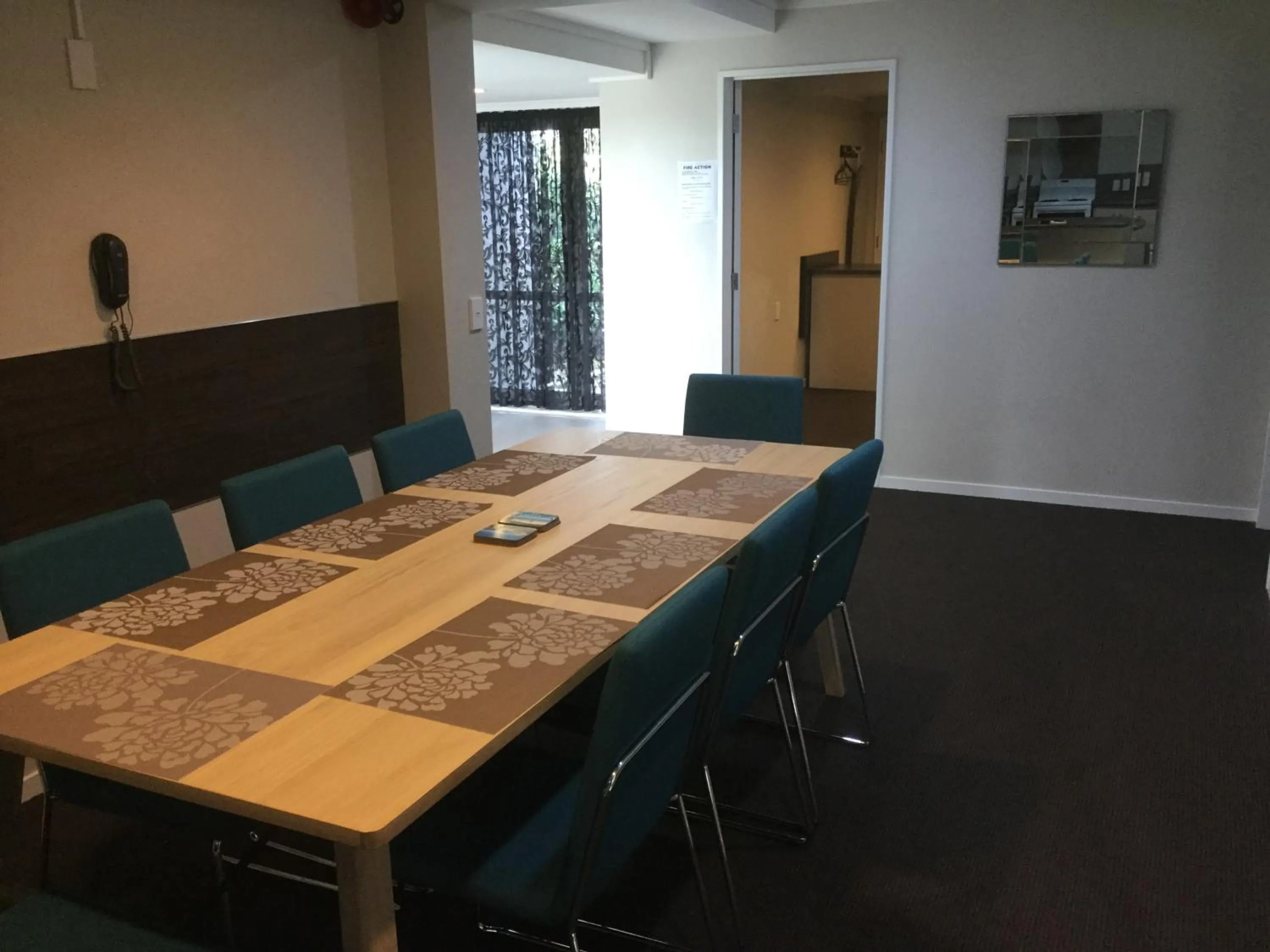 Dining area in Aspree Motor Inn