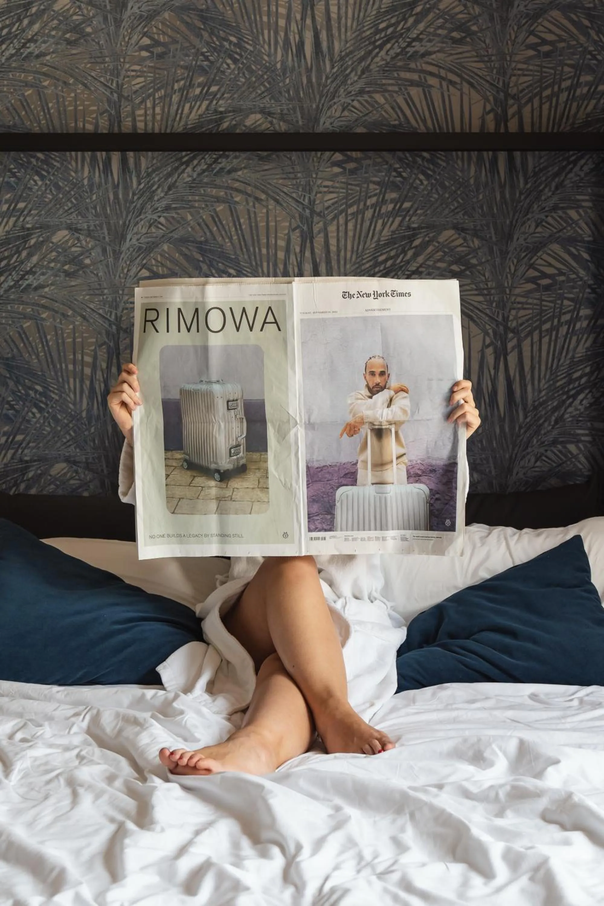 People, Bed in Maldà Singular Hotel