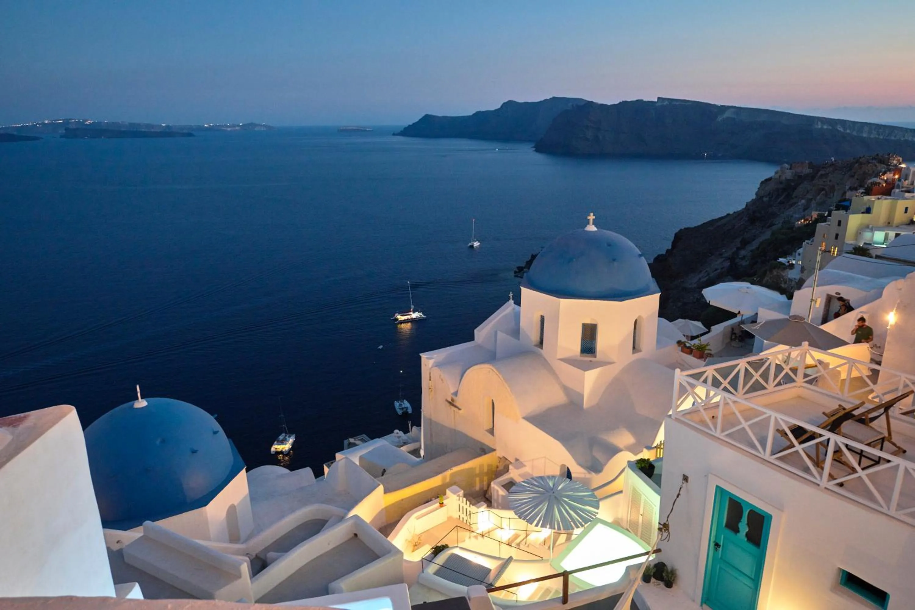 Summer in Cave Suite Oia