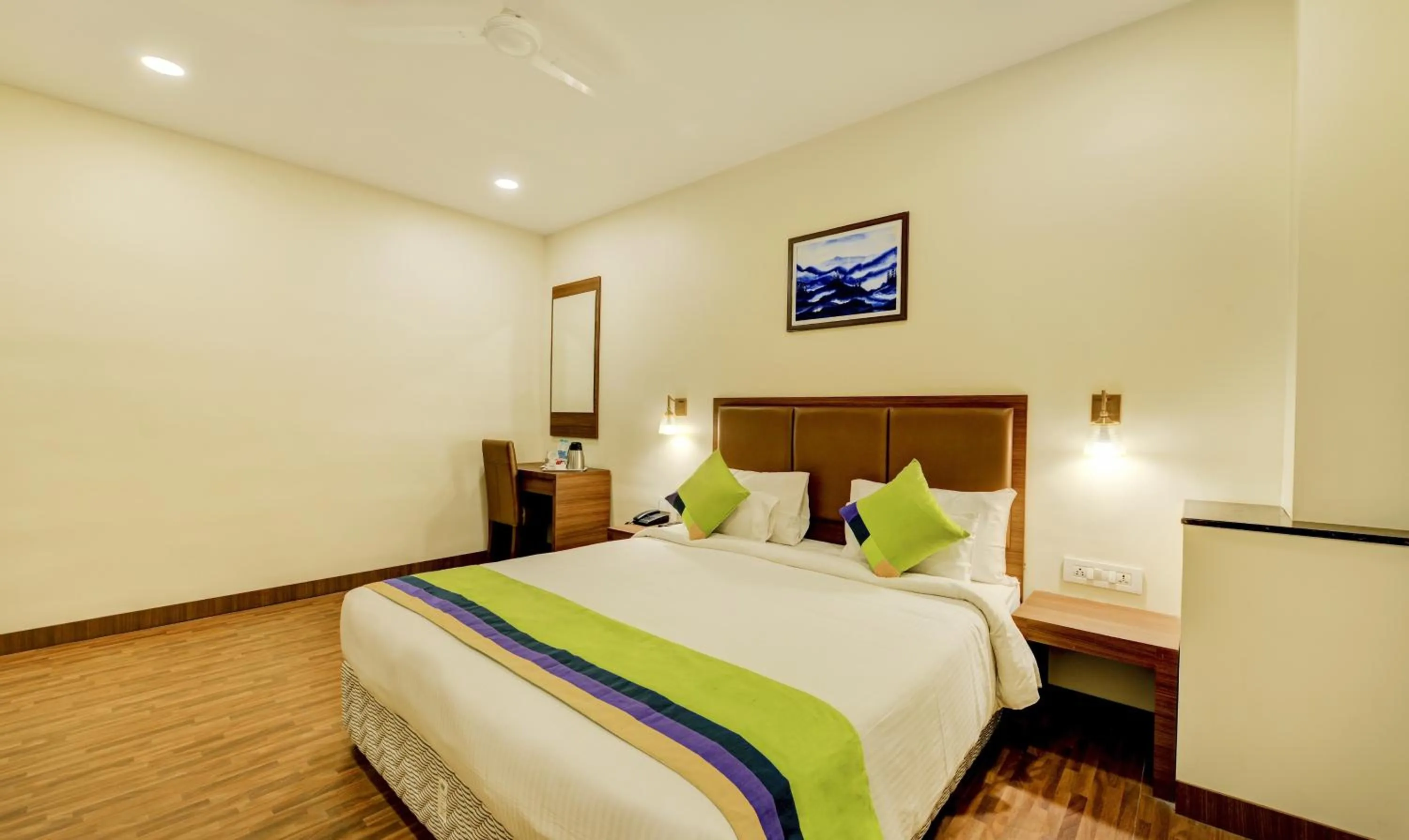 Bedroom in Treebo Welcome Inn, Porur