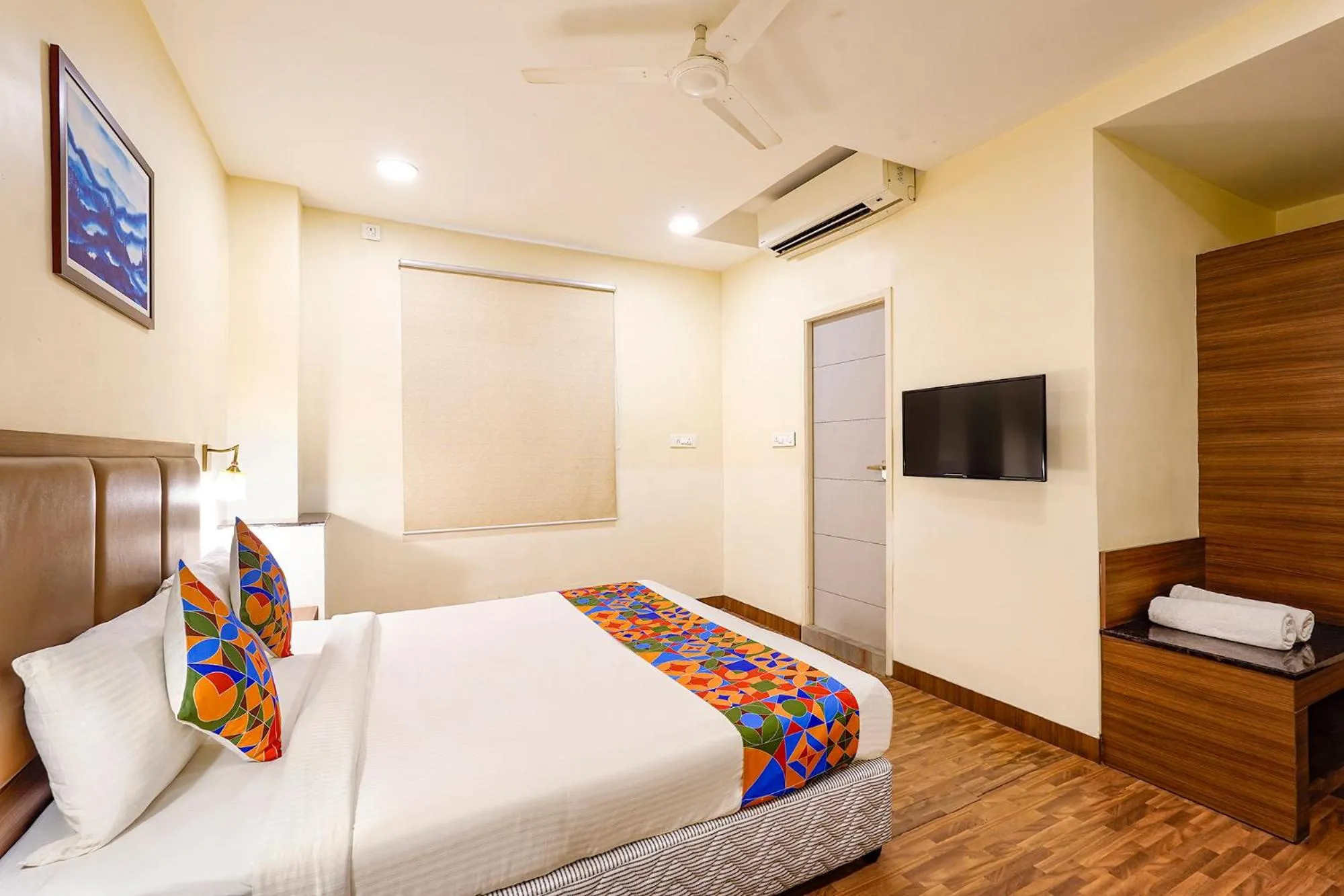 Bed in Treebo Trend Tia Value