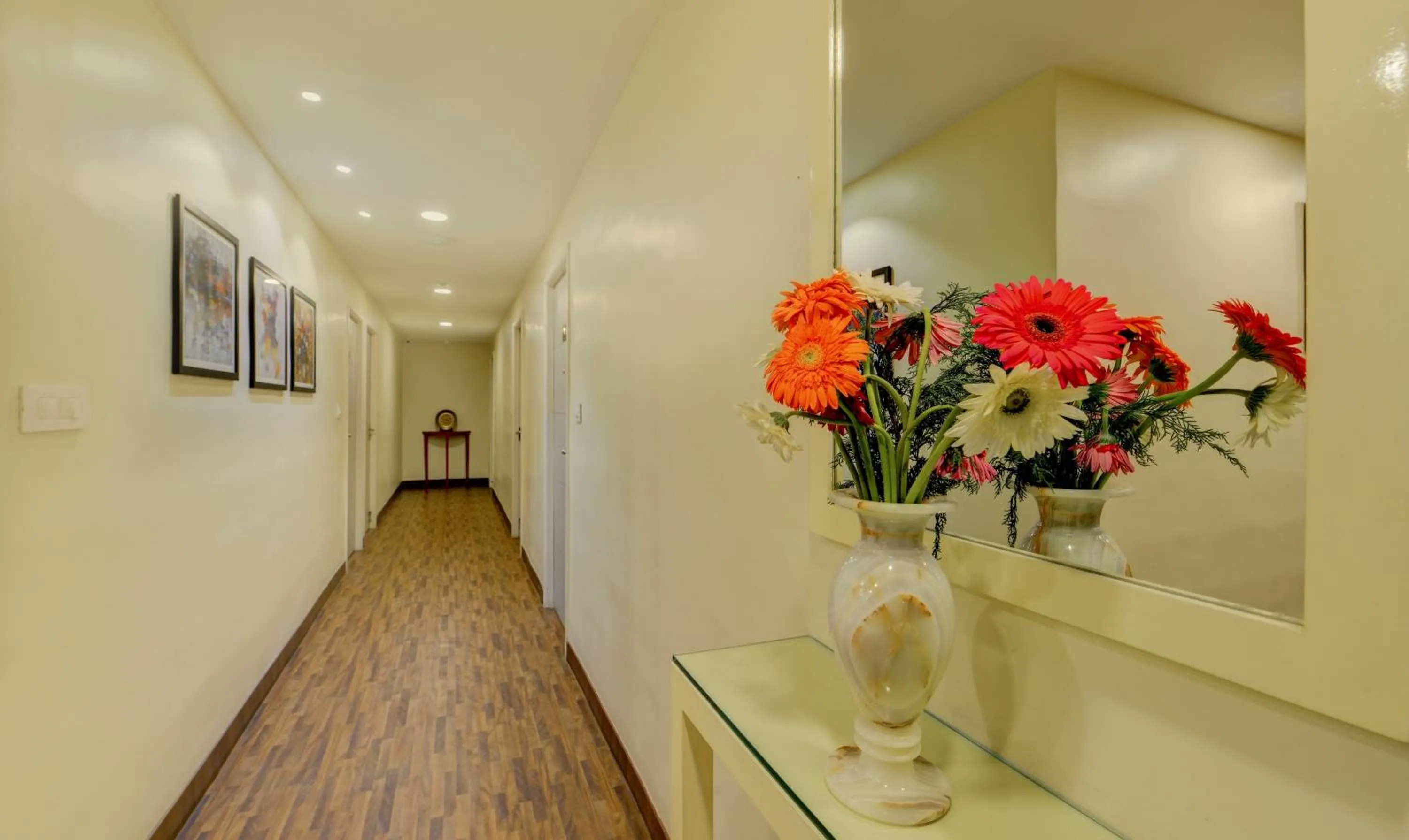 Lobby or reception in Treebo Welcome Inn, Porur