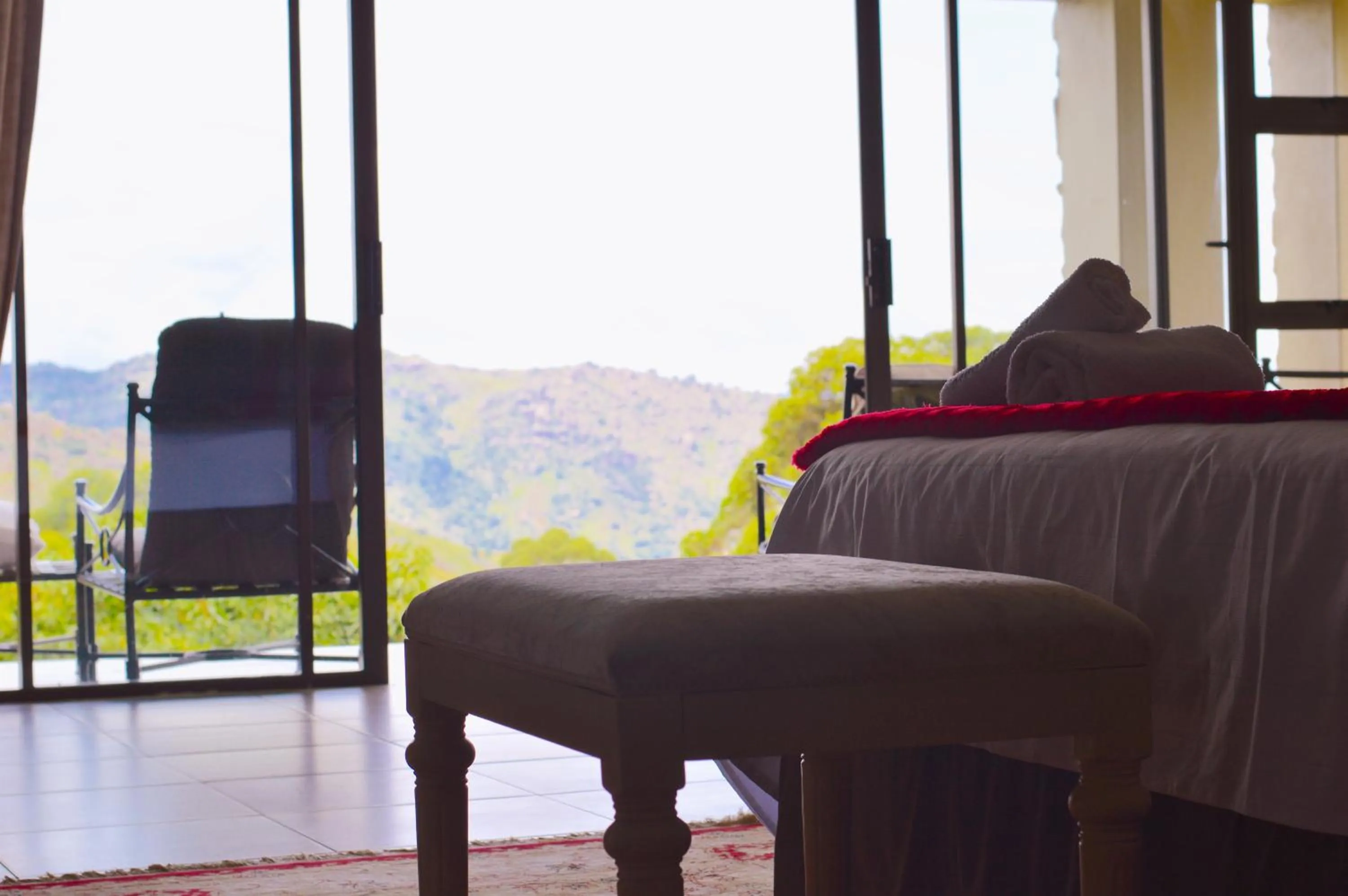 Decorative detail, Bed in Rehoboth Mountain Suites