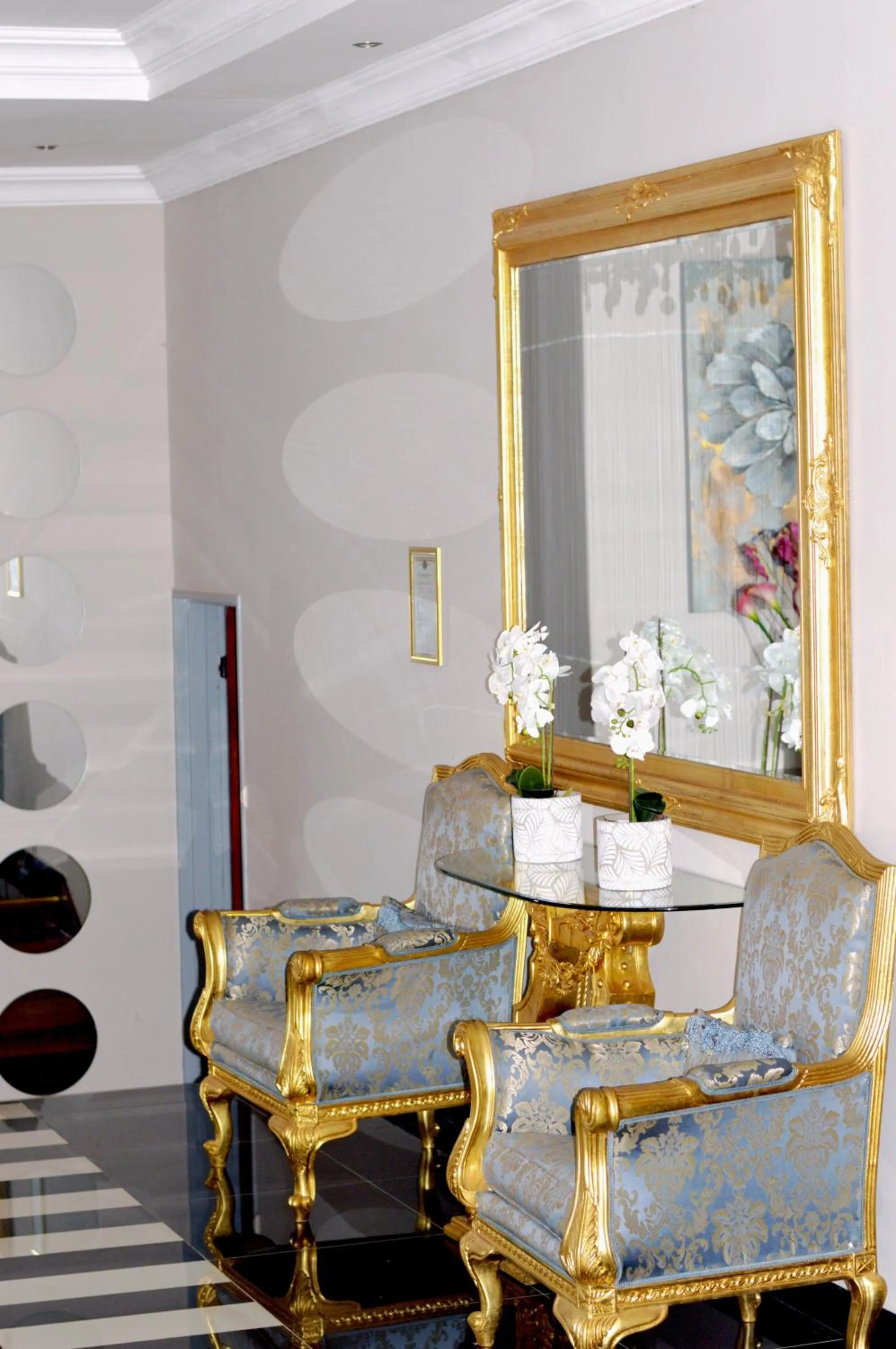 Lobby or reception in Rehoboth Mountain Suites