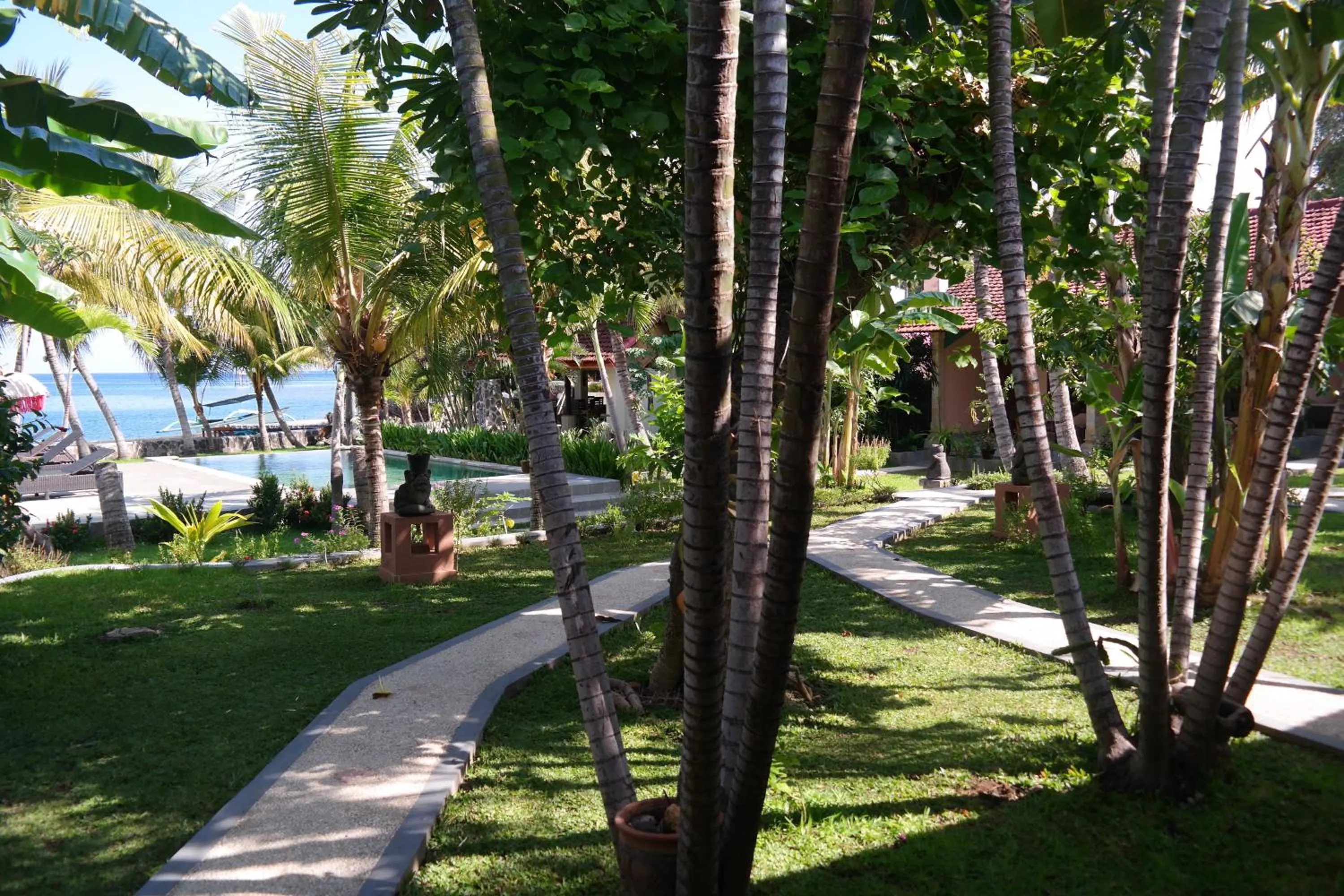 Garden view in 1000 Dream Bungalow