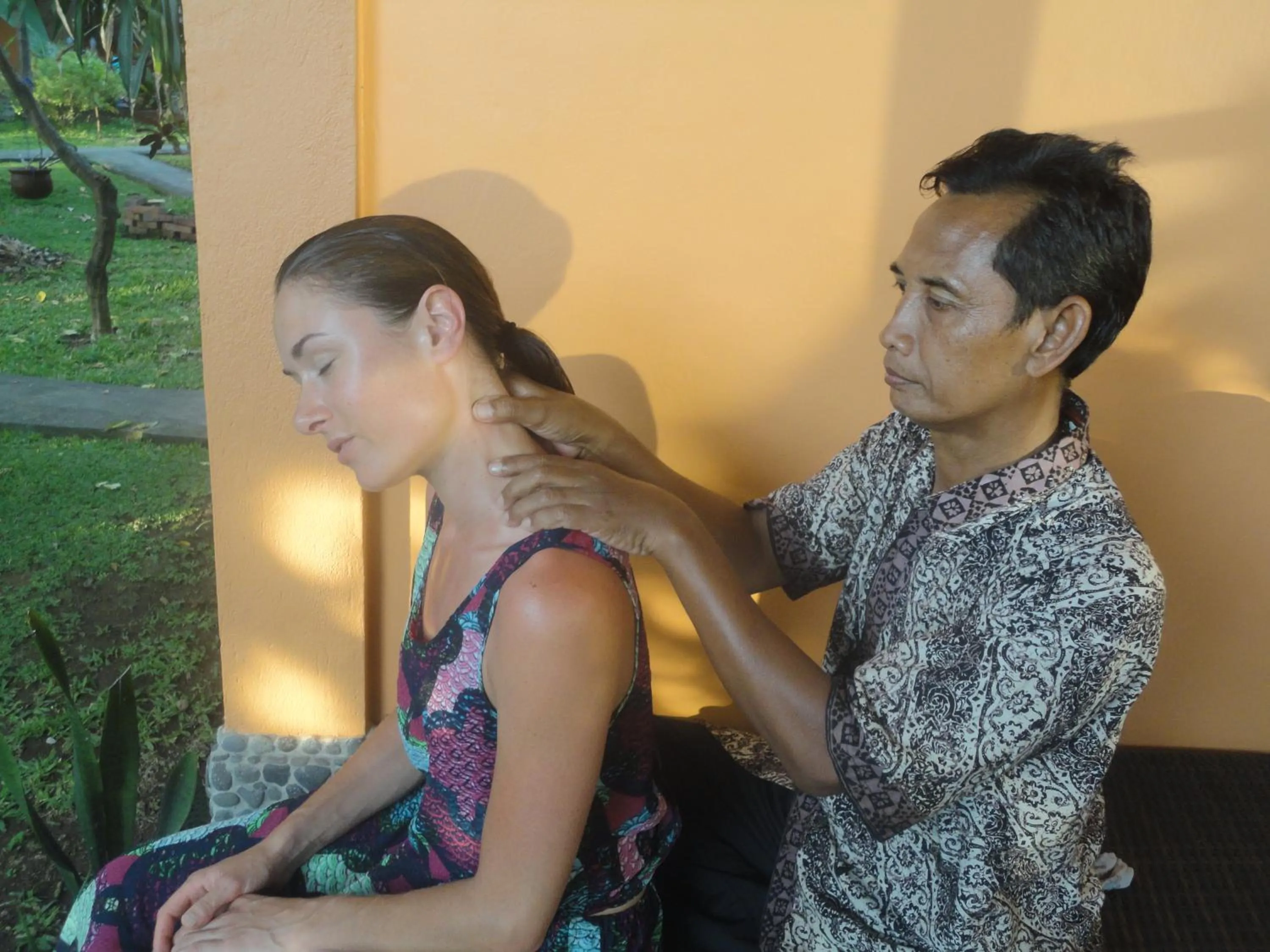 Massage in 1000 Dream Bungalow