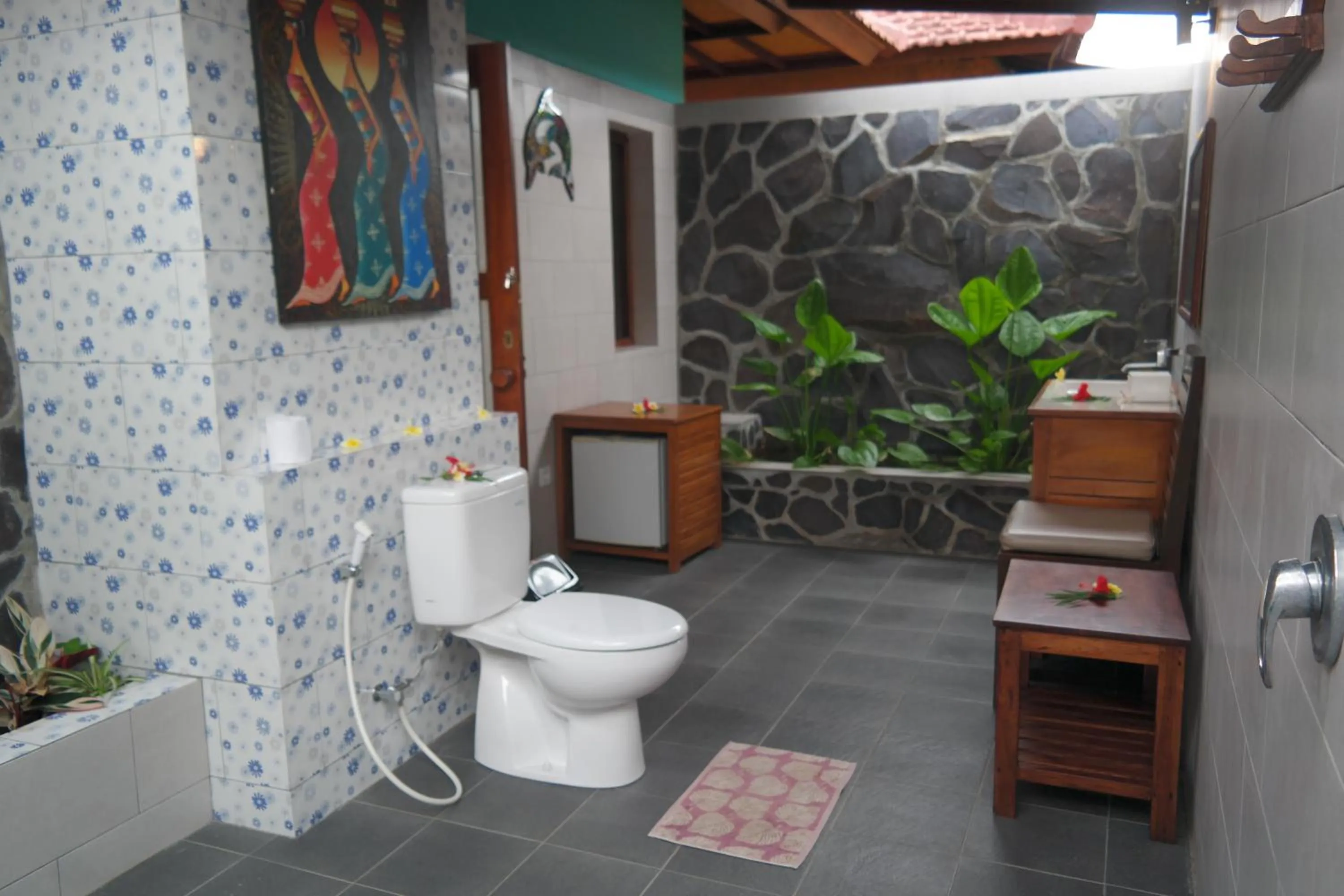 Toilet in 1000 Dream Bungalow