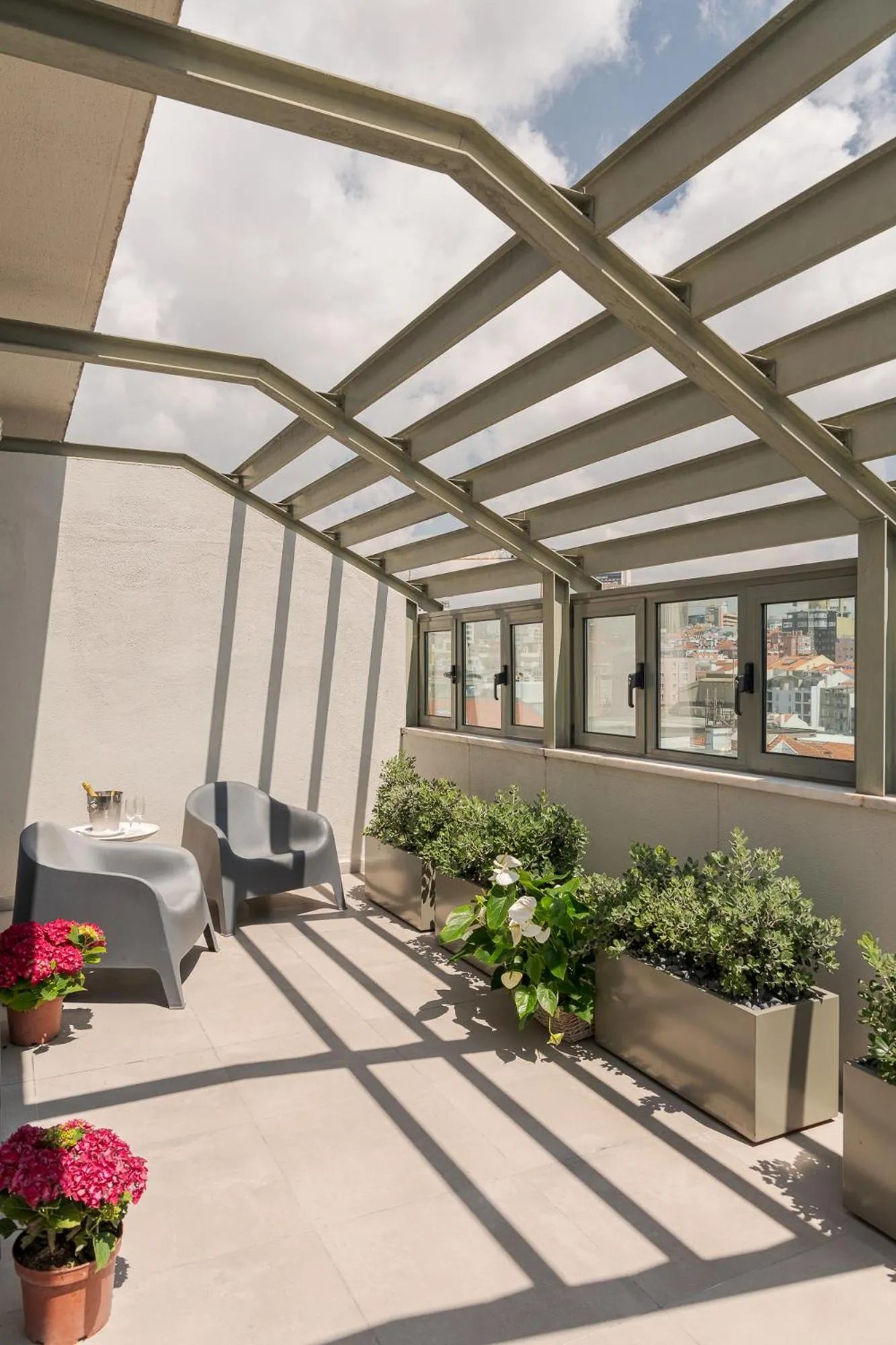 Patio in Hotel Dom Carlos Liberty