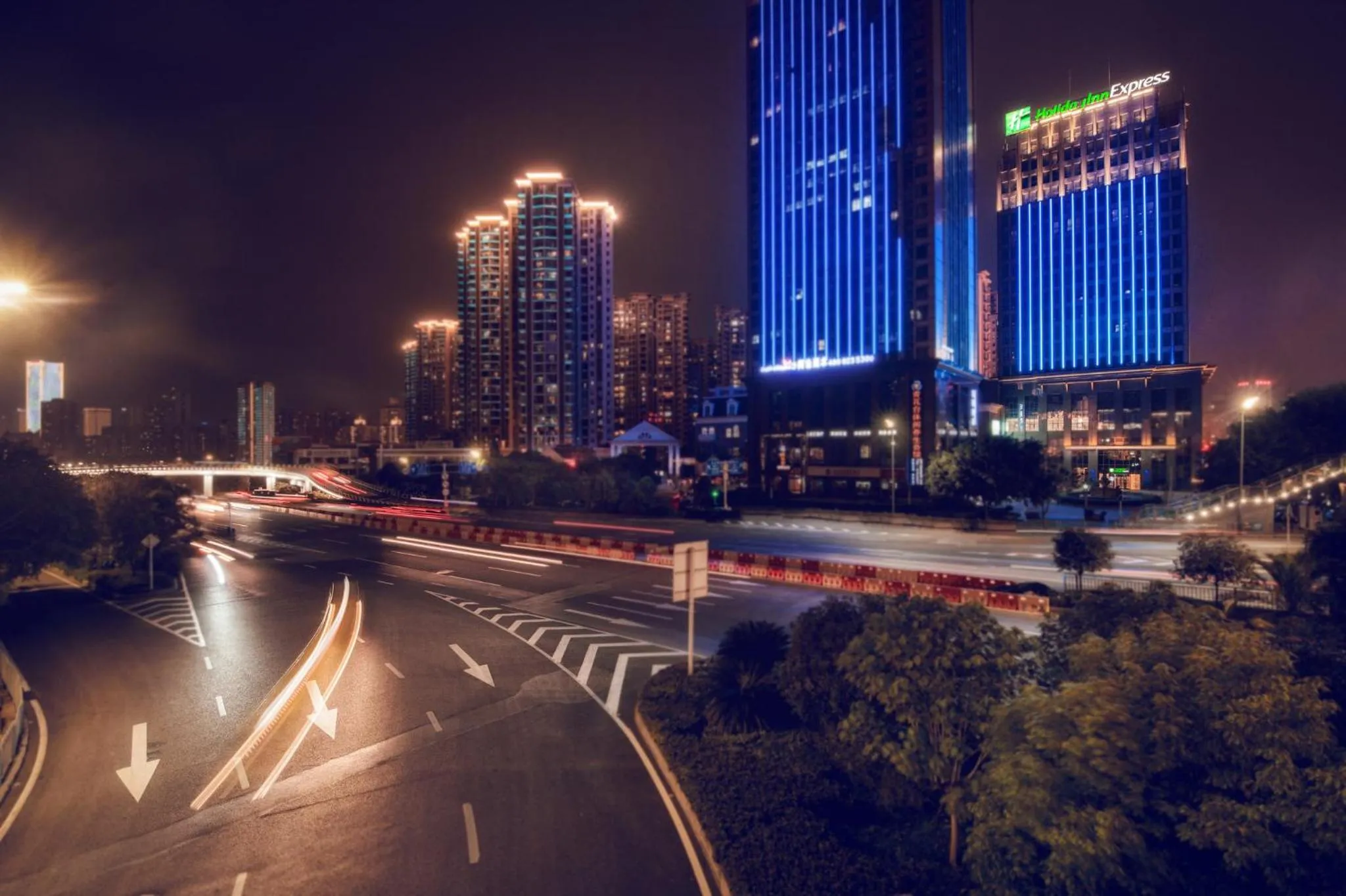 Property building in Holiday Inn Express Chongqing Guanyinqiao by IHG