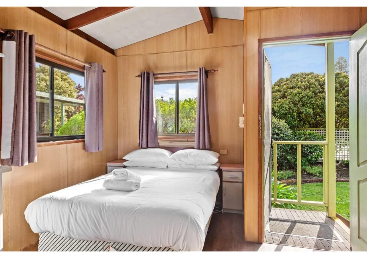 Bedroom, Bed in Discovery Parks - Warrnambool