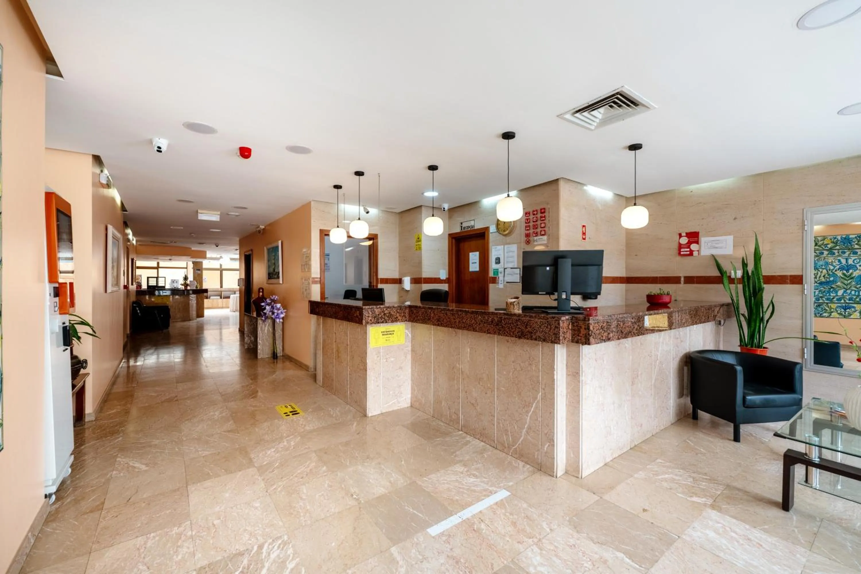 Lobby or reception in Hotel Avenida Praia