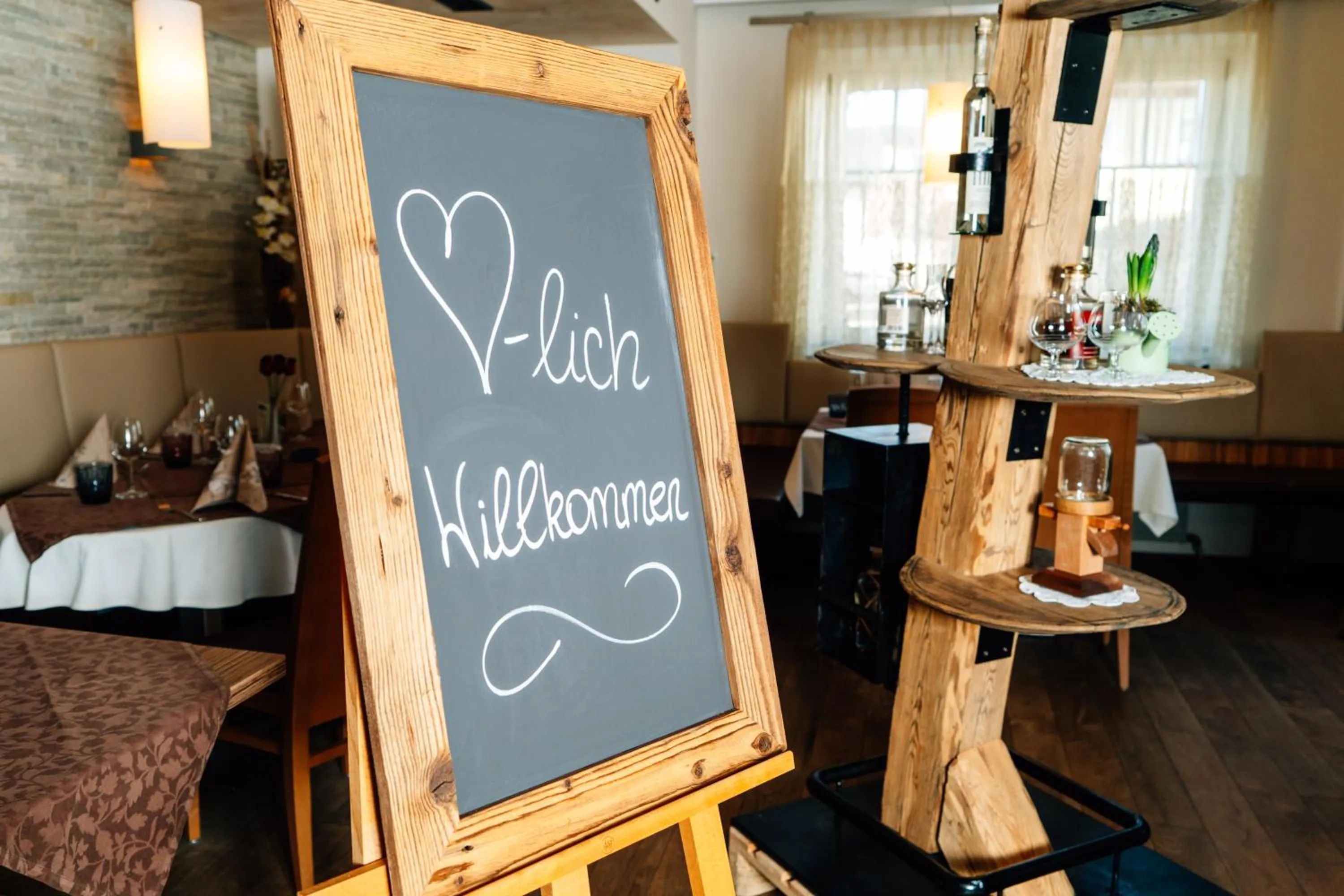 Restaurant/places to eat in Strattnerhof