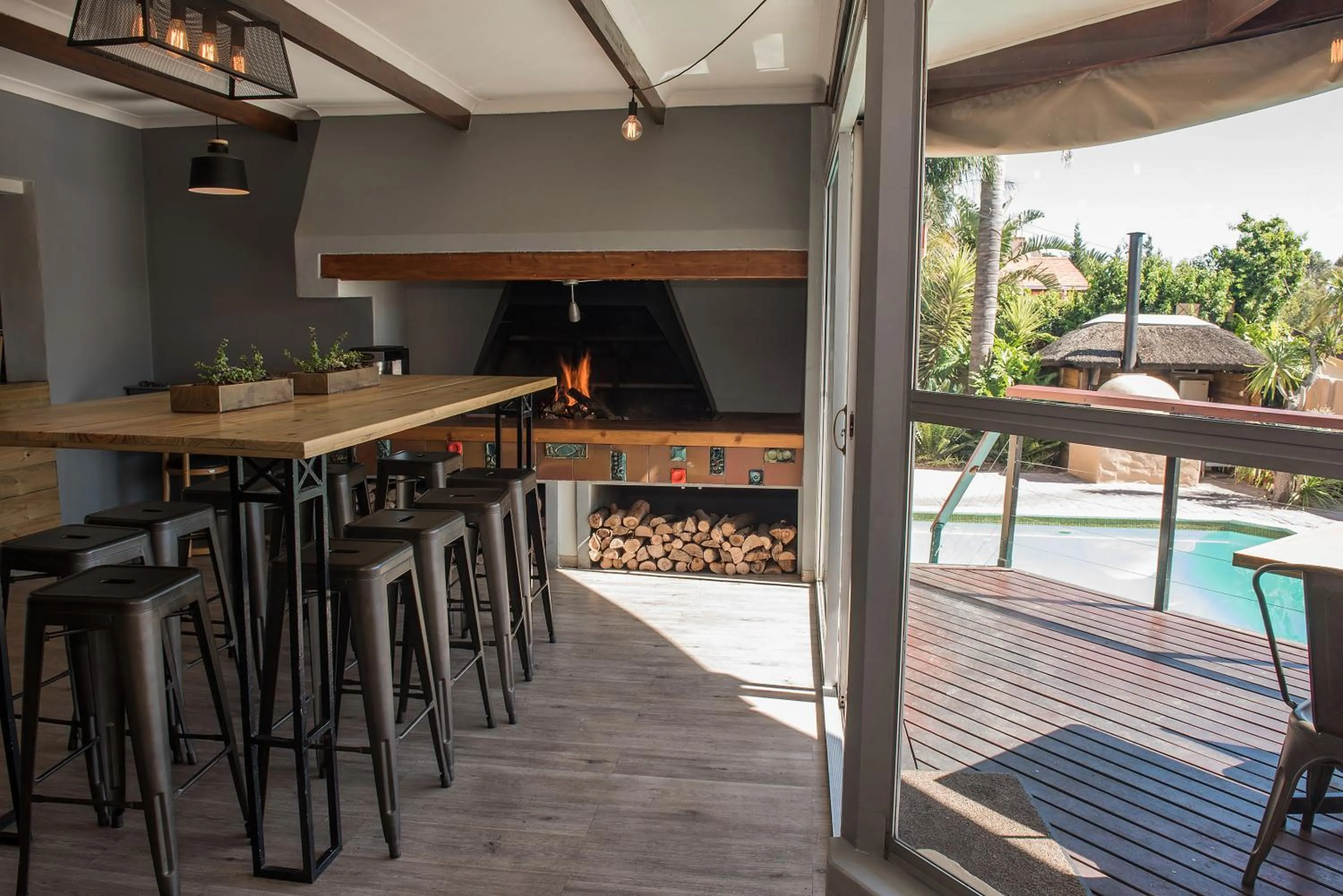 Restaurant/places to eat in Ramasibi Guest Services