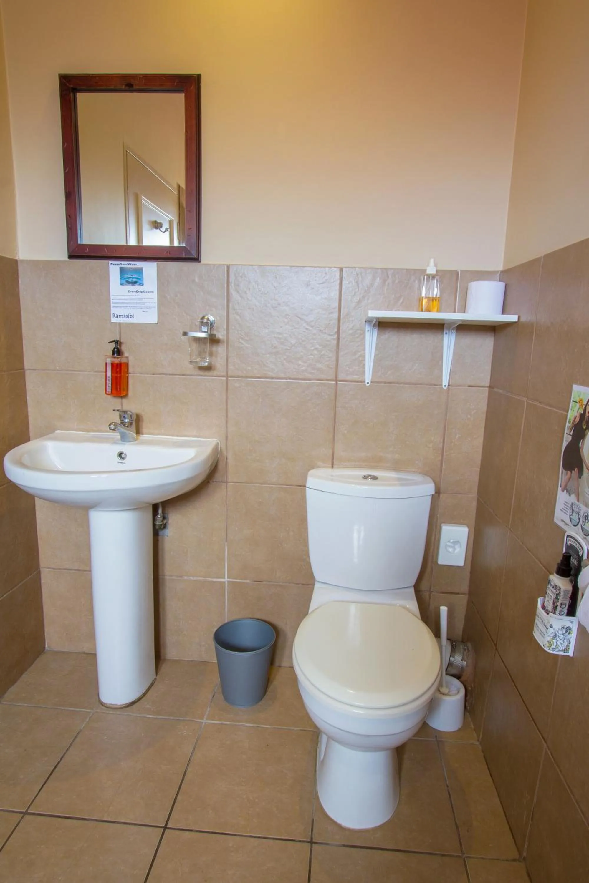 Bathroom in Ramasibi Guest Services