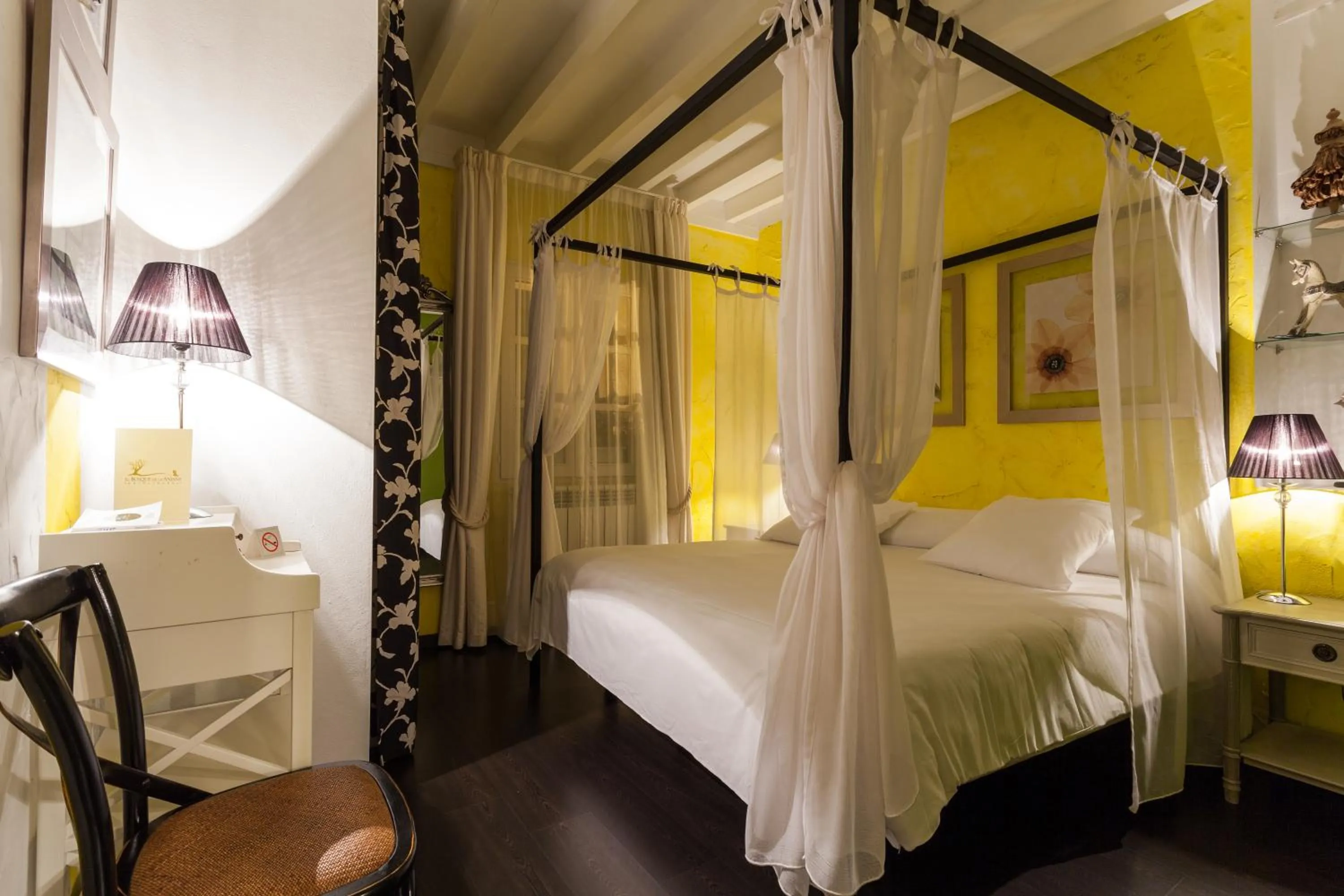 Decorative detail in El Bosque de La Anjana