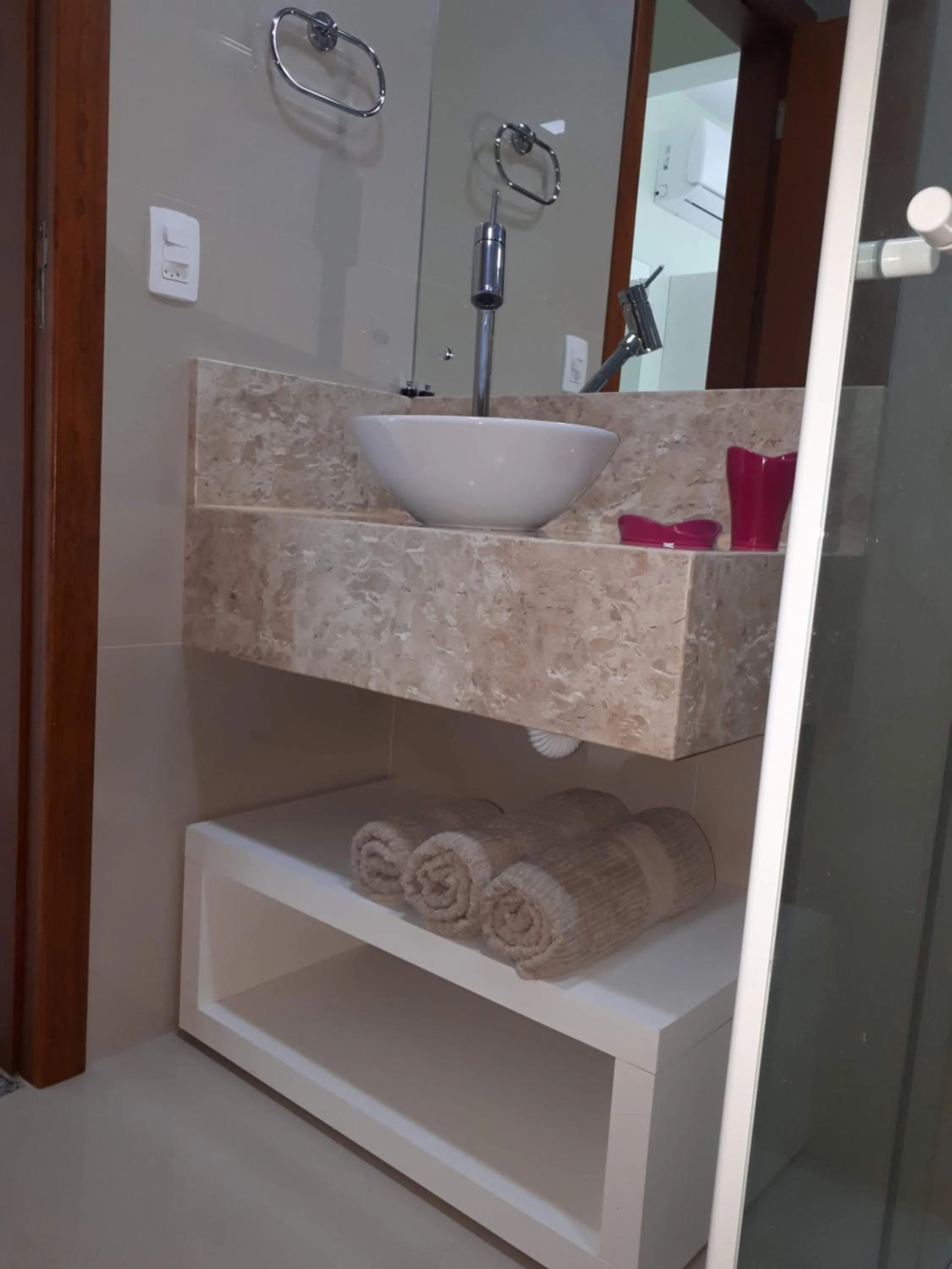 Photo of the whole room in Beira Mar Village