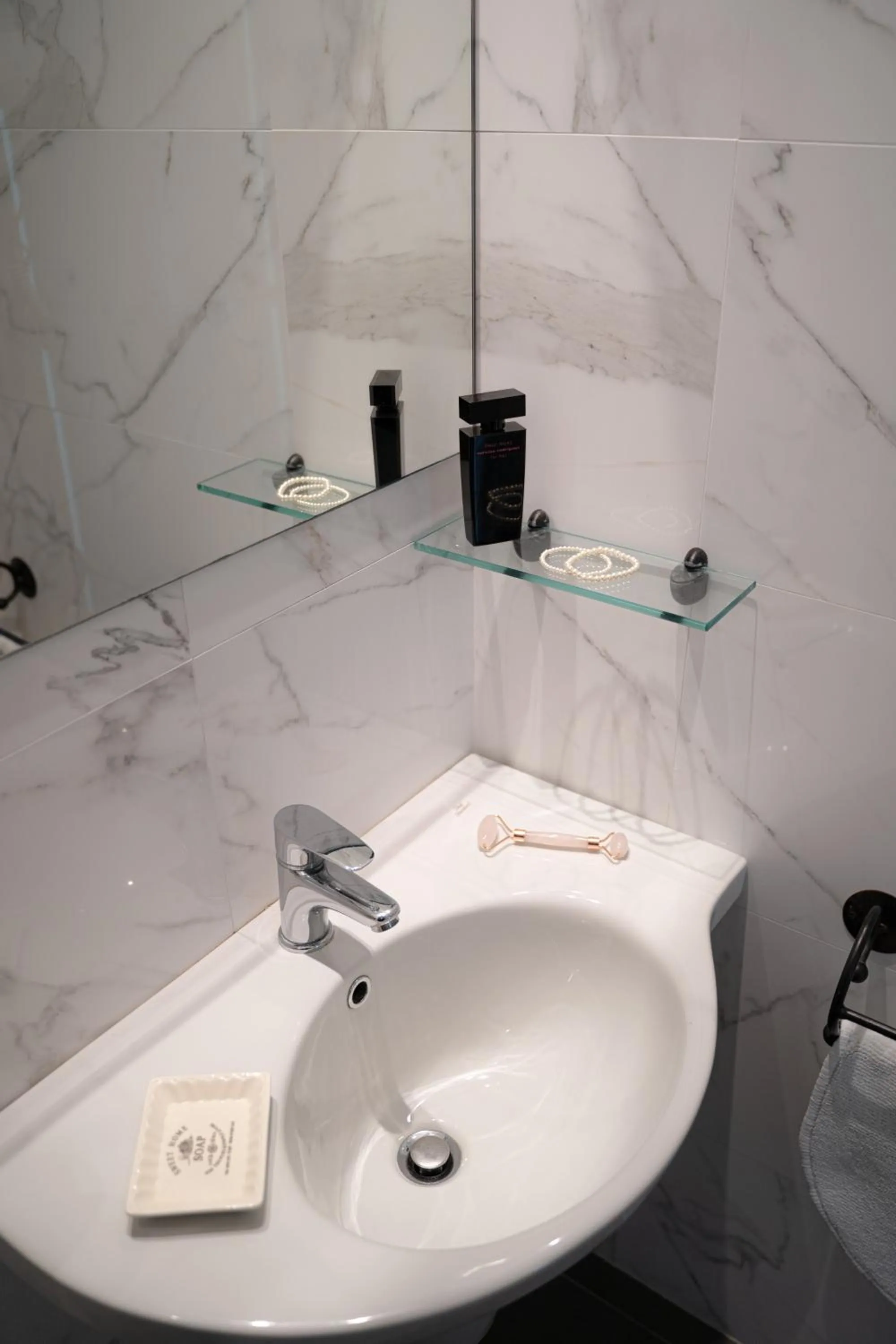 Bathroom in Hotel Arabel