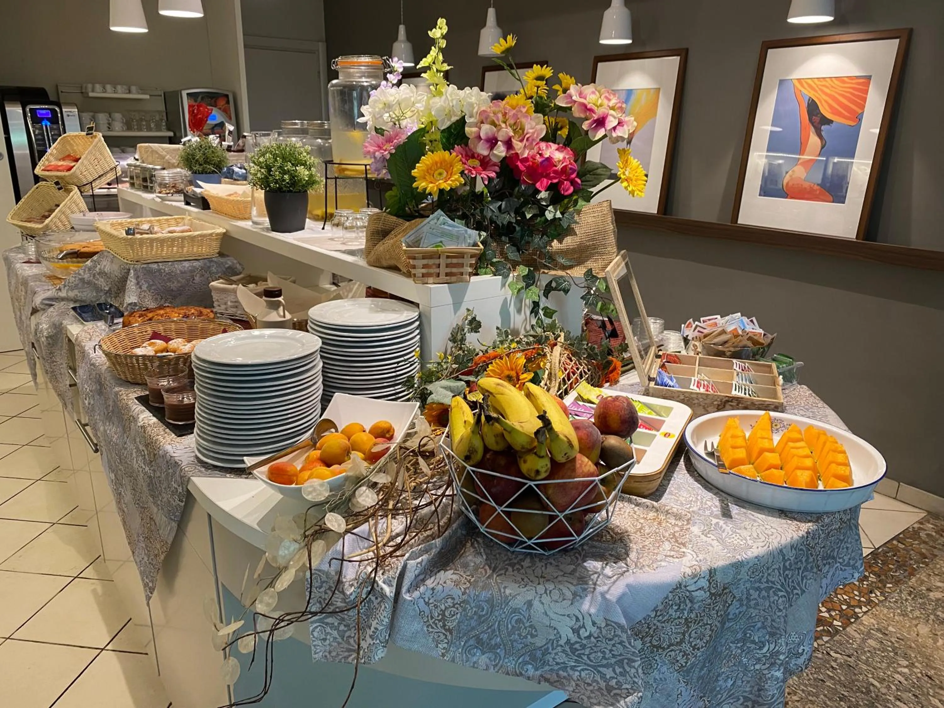 Food and drinks in Hotel Arabel