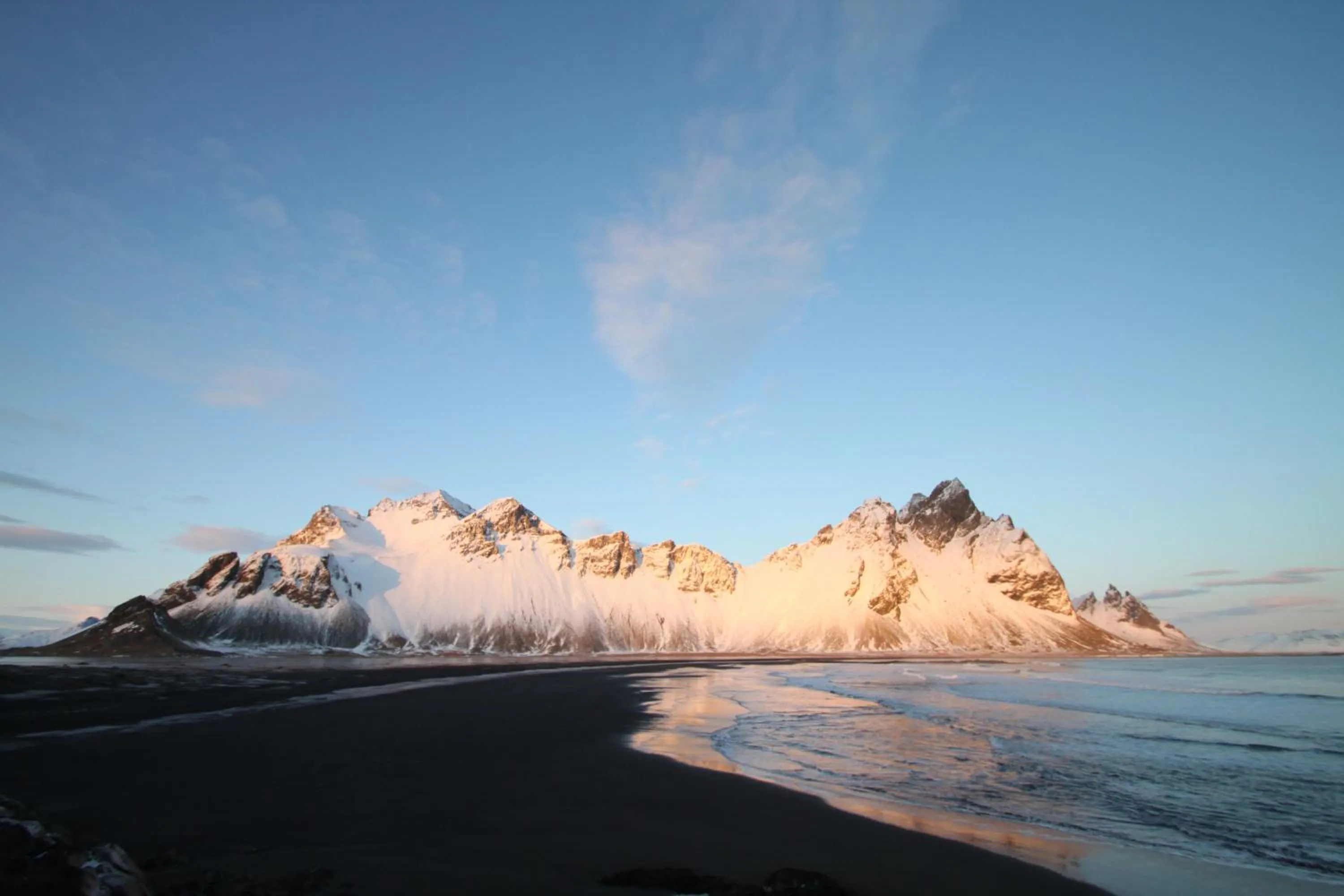 Area and facilities in Hvammur Apartments by the Harbour