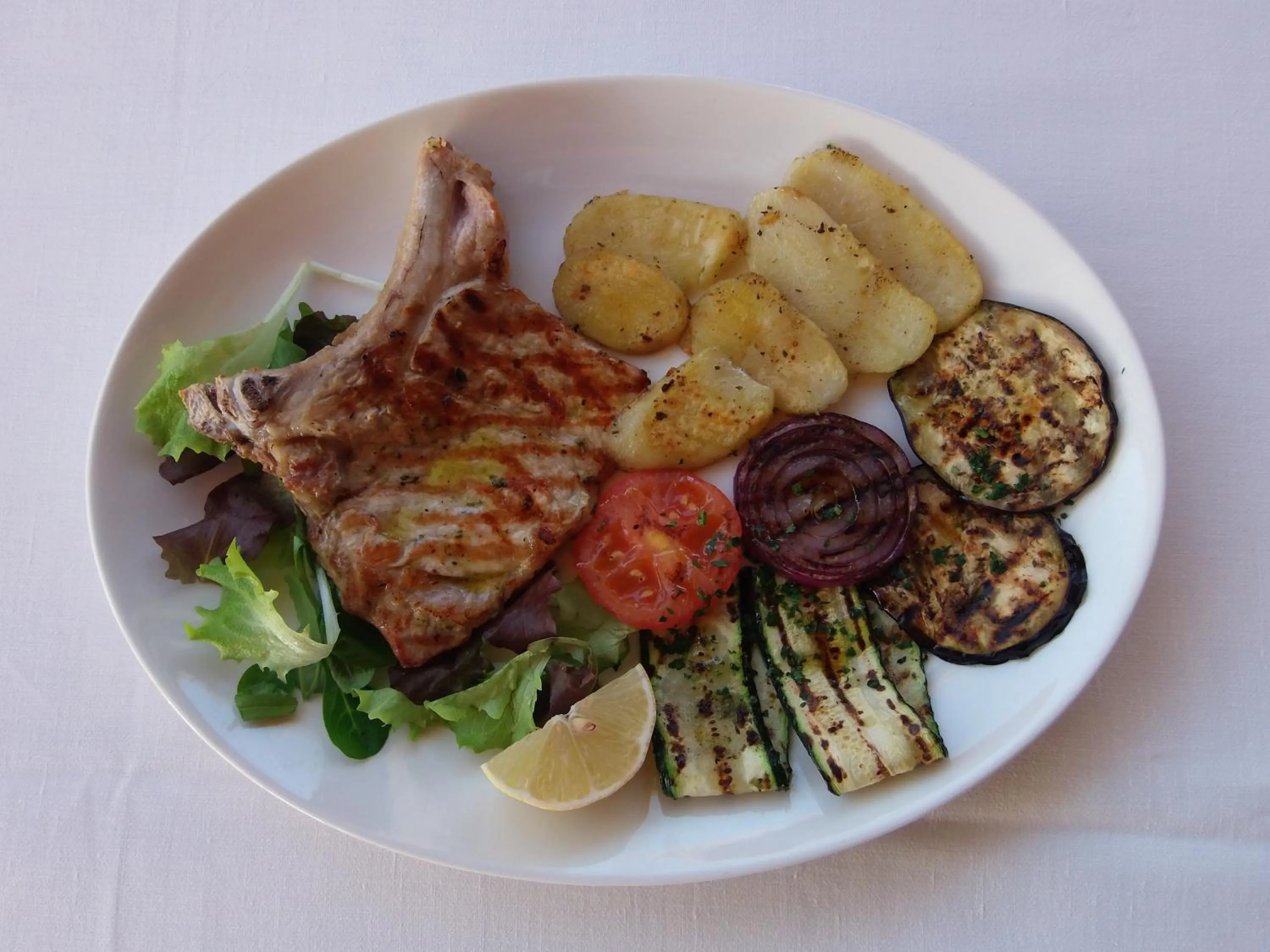 Food and drinks in Hotel Vezzano