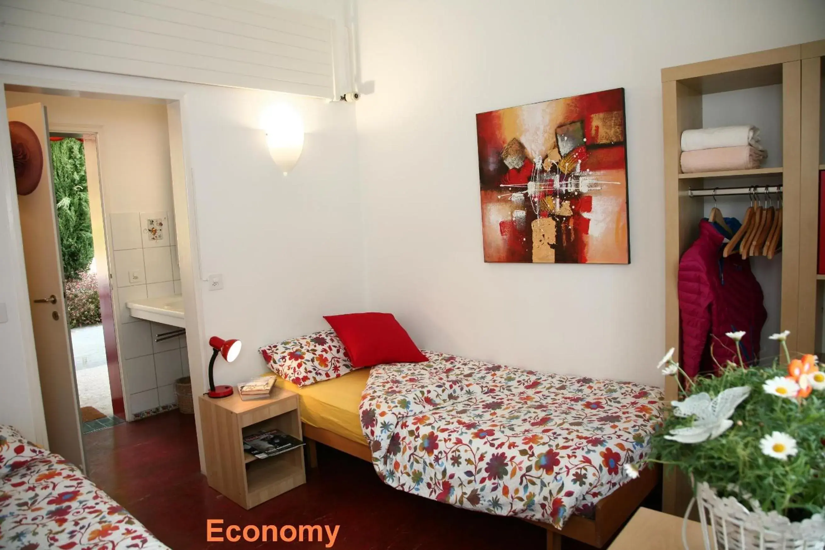 Economy Twin Room with Shared Bathroom in Lugano Savosa Youth Hostel Economy Twin Room with Shared Bathroom in Lugano Savosa Youth Hostel