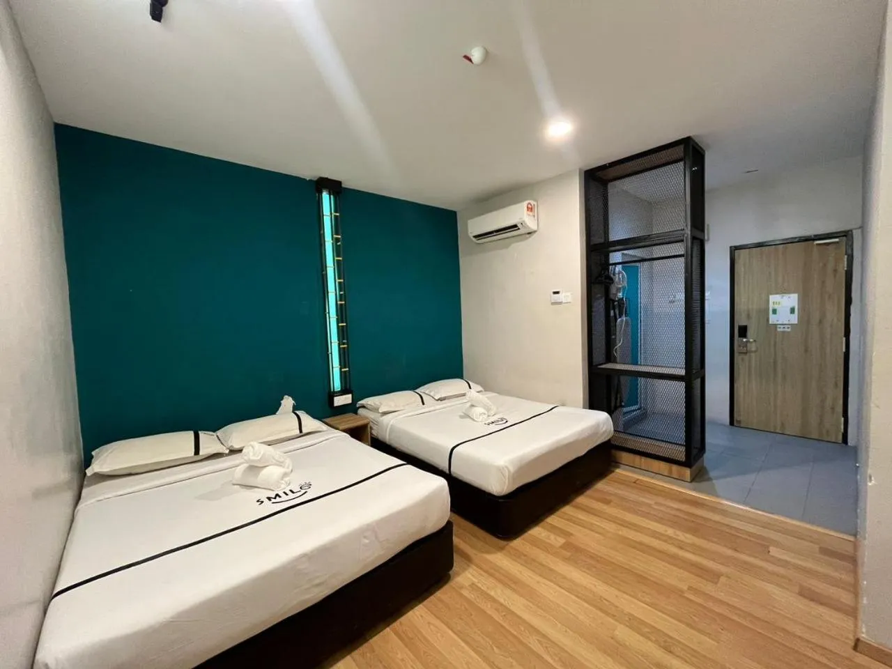 Bedroom, Bed in Smile Hotel Wangsa Maju