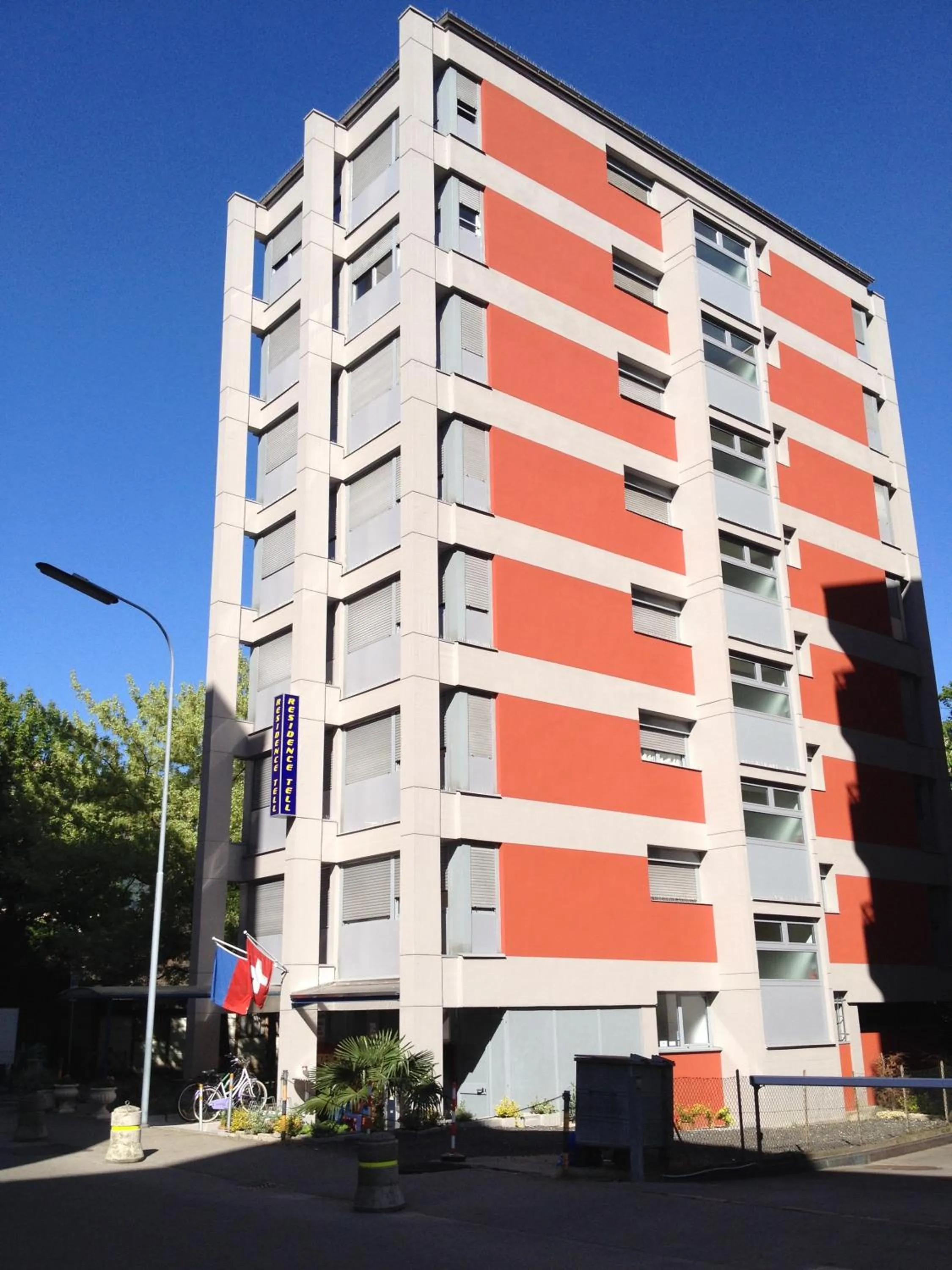 Property building in Residence Tell