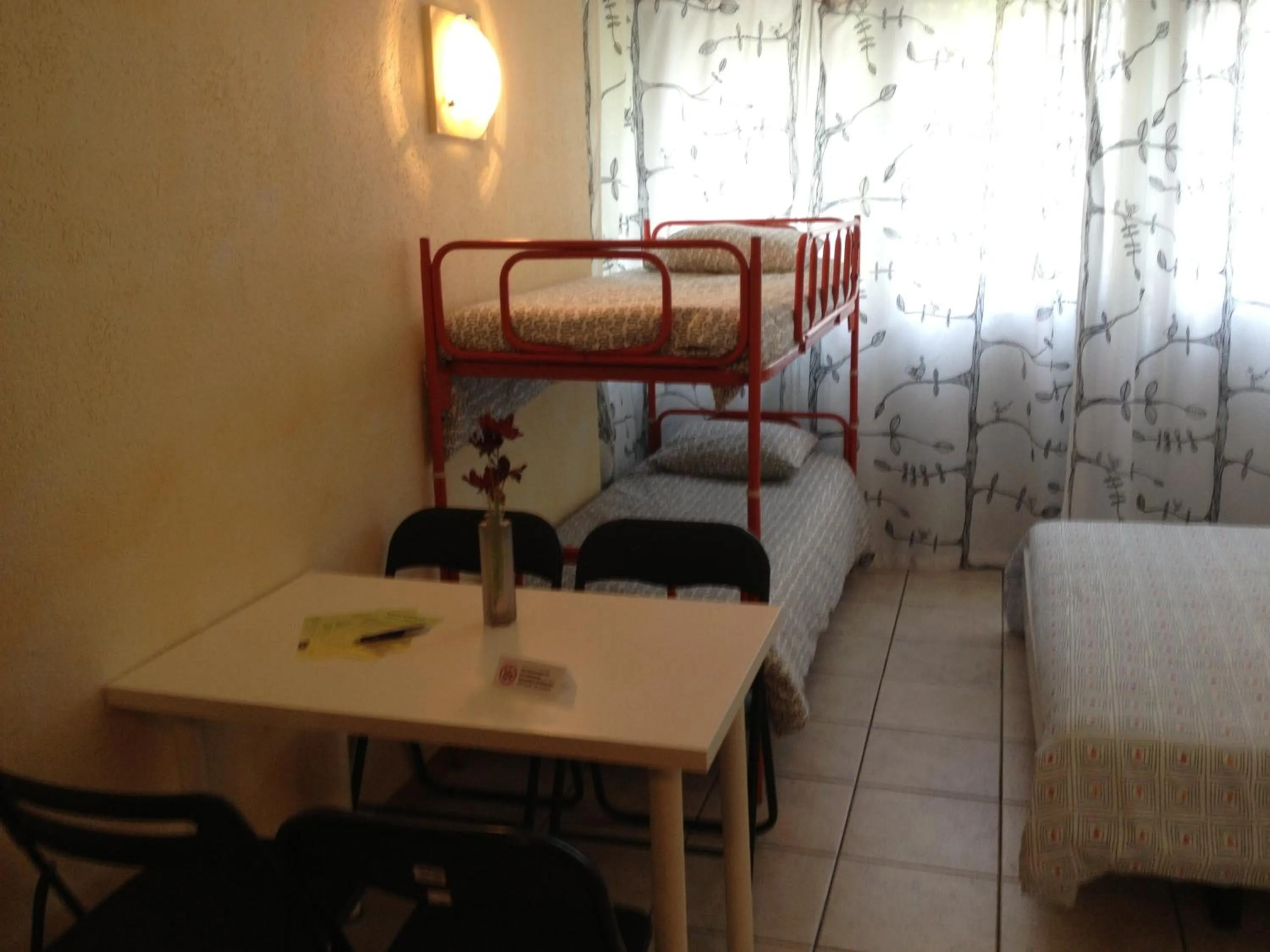 Kitchen or kitchenette, Bed in Residence Tell