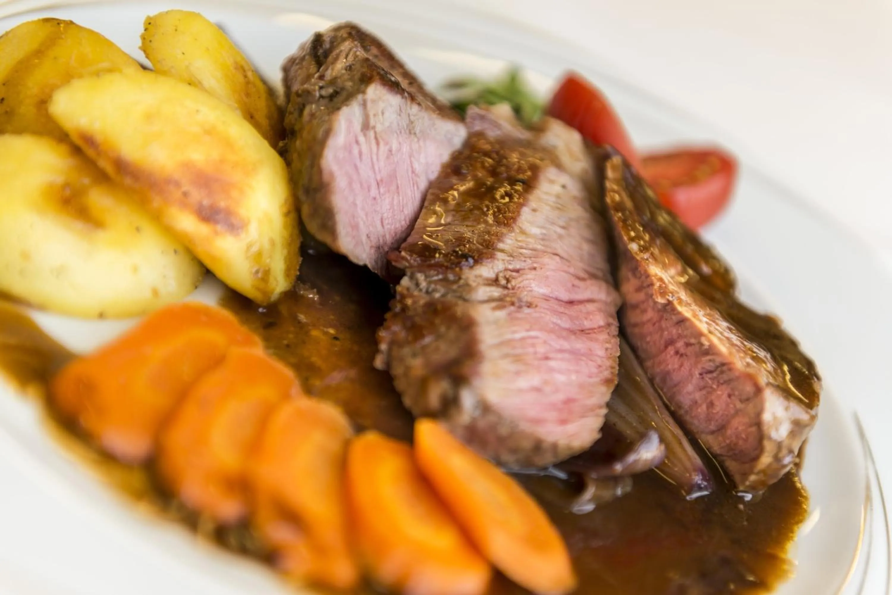 Restaurant/places to eat in Hotel Seeber