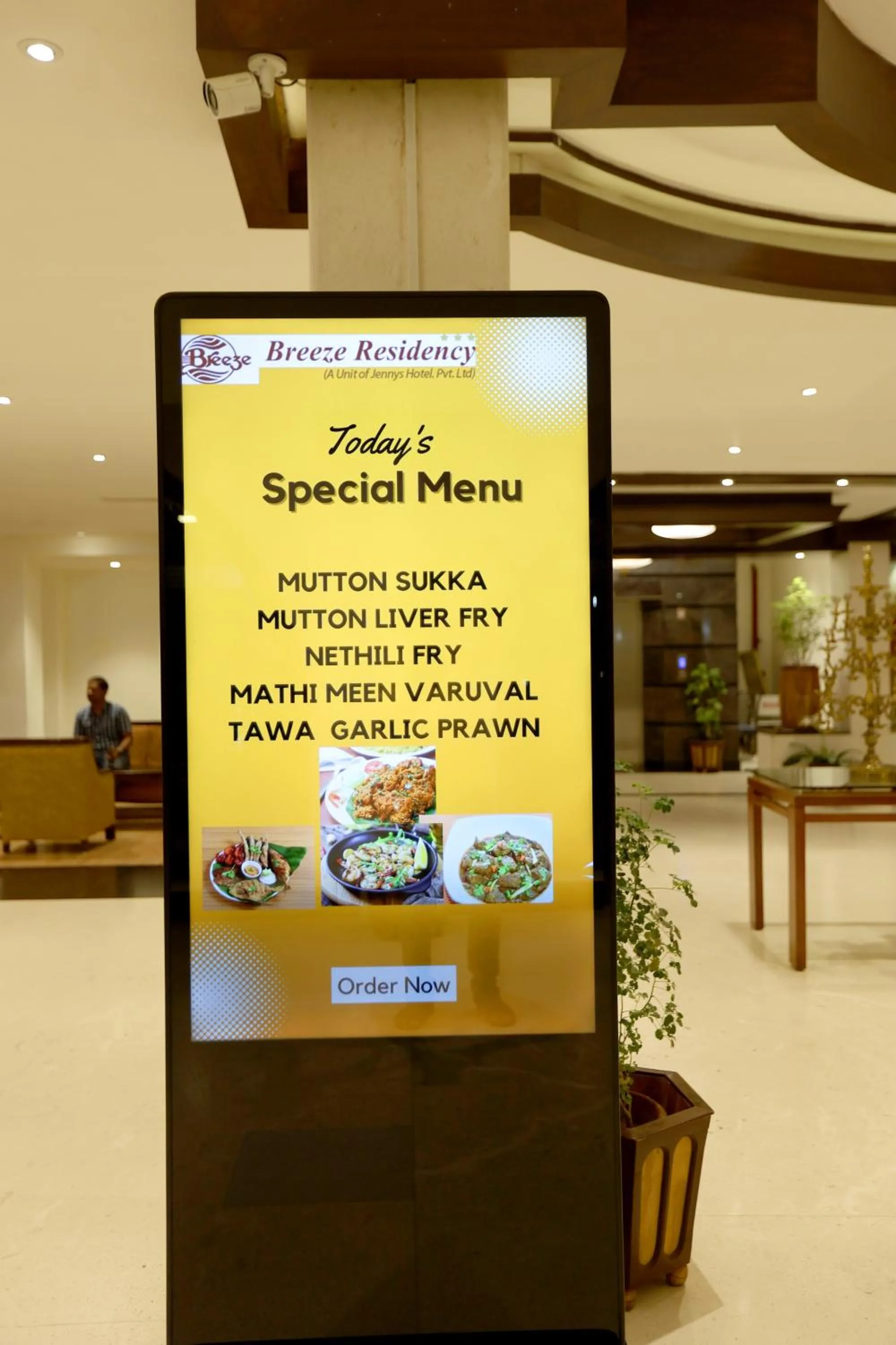 Food and drinks in Breeze Residency