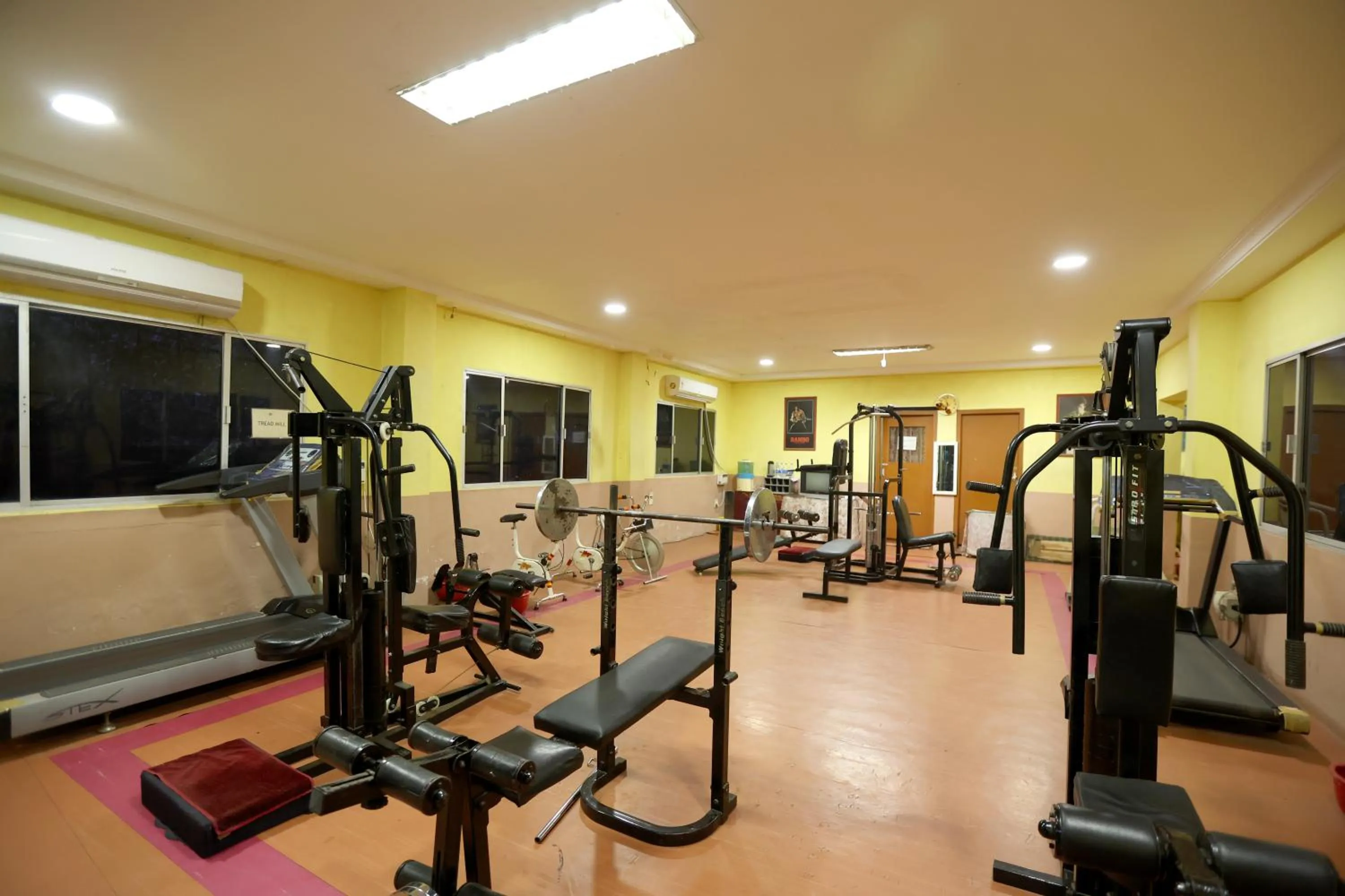 Fitness centre/facilities in Breeze Residency