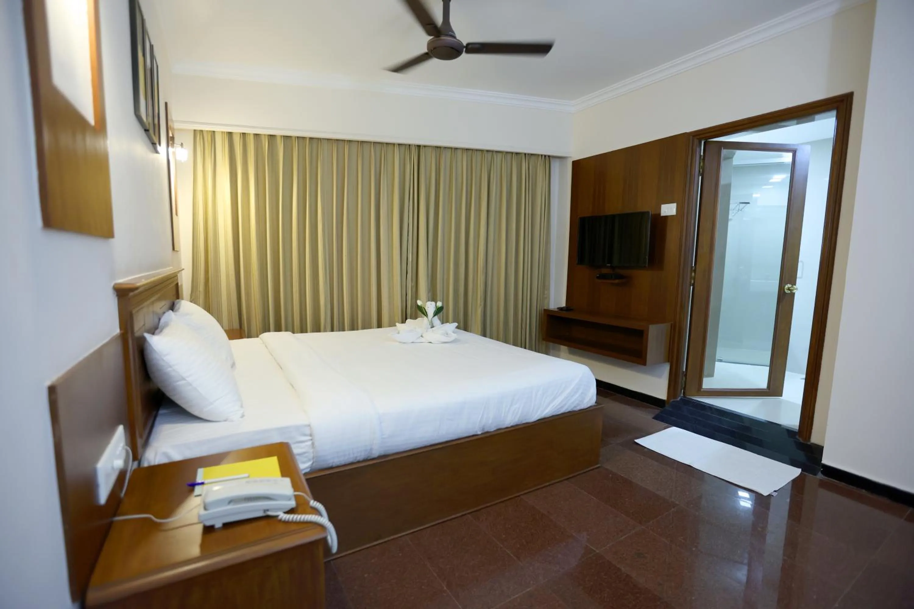 Bed in Breeze Residency