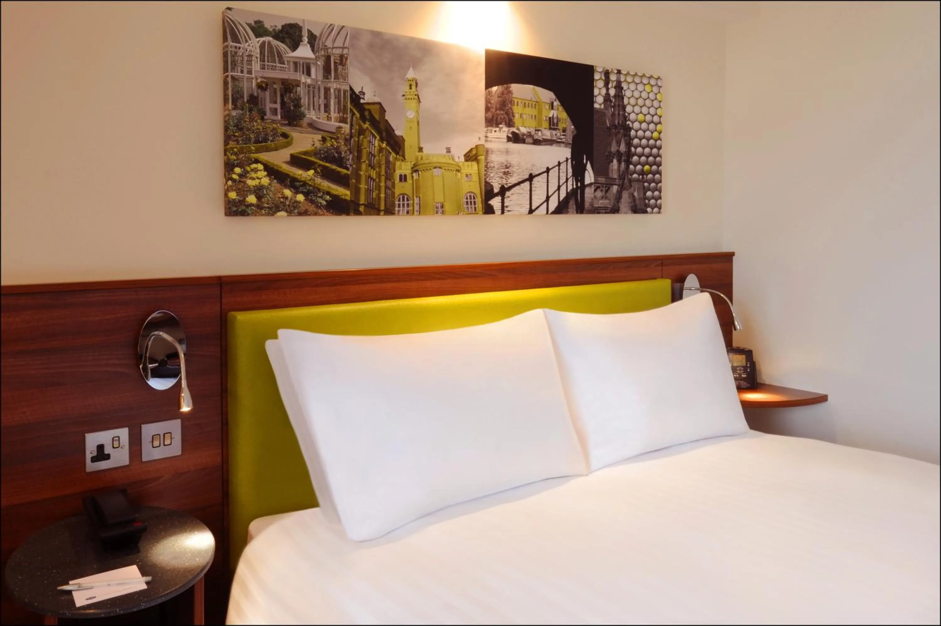 Bedroom, Bed in Hampton by Hilton Birmingham Broad Street