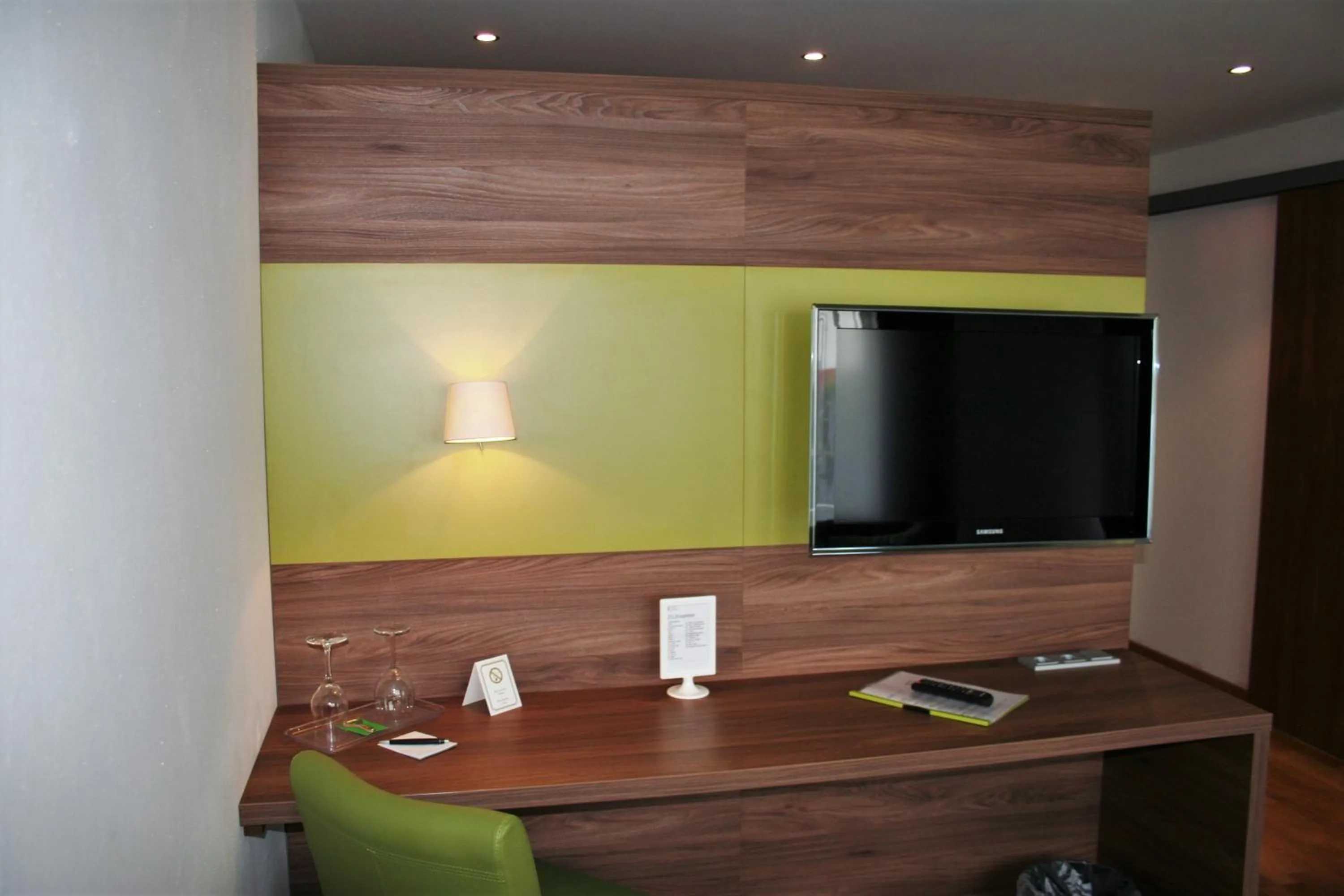 TV and multimedia in Stadthotel Bernstein