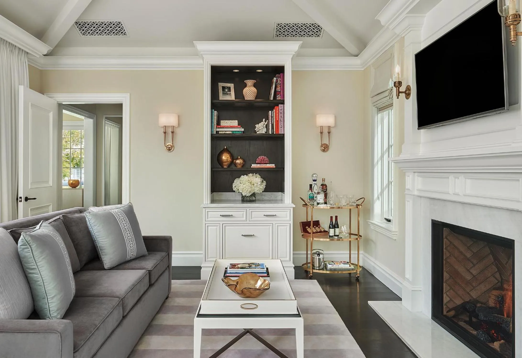 Living room in Rosewood Miramar Beach