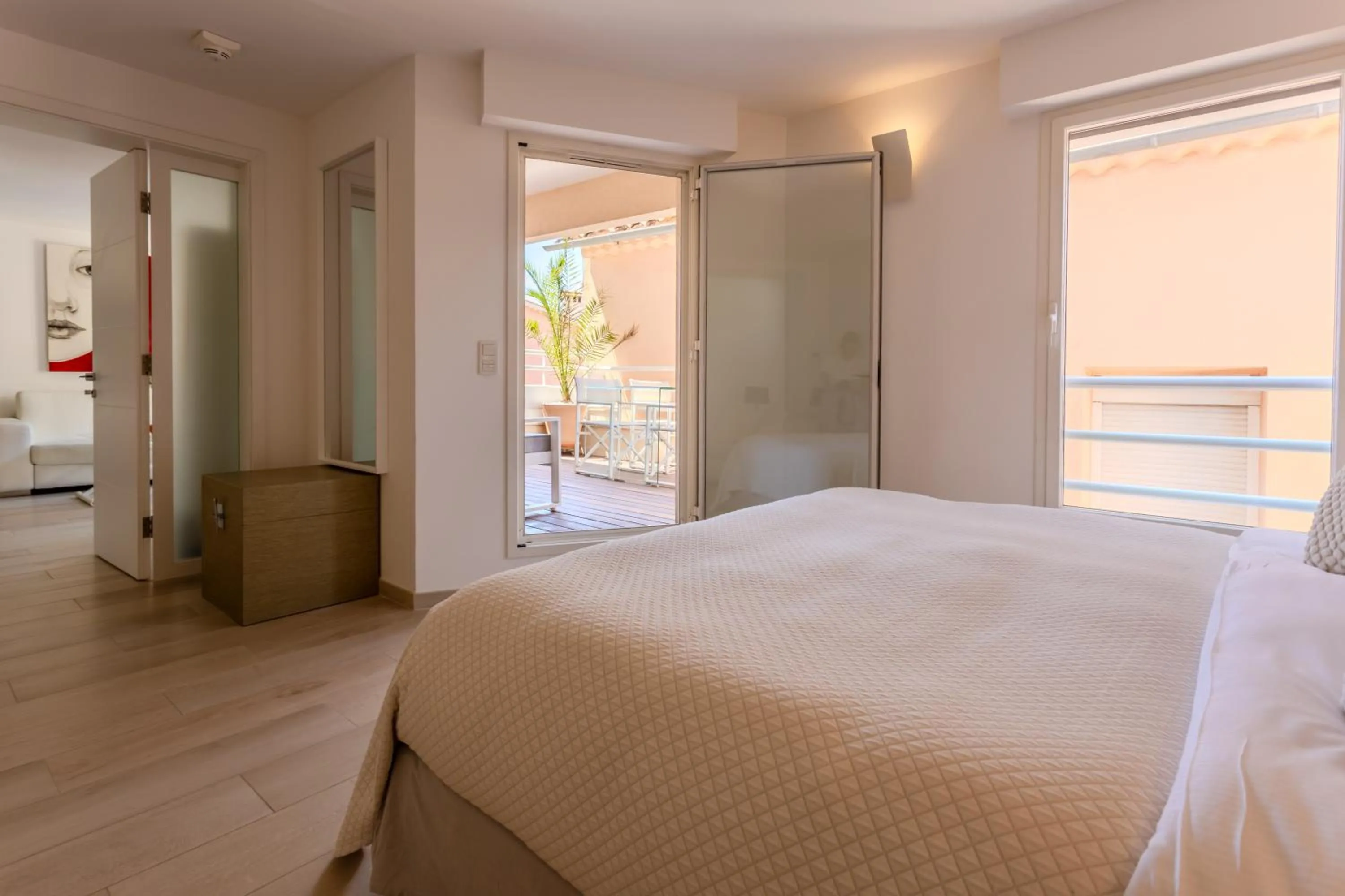 Bed in Traverse Des Artistes