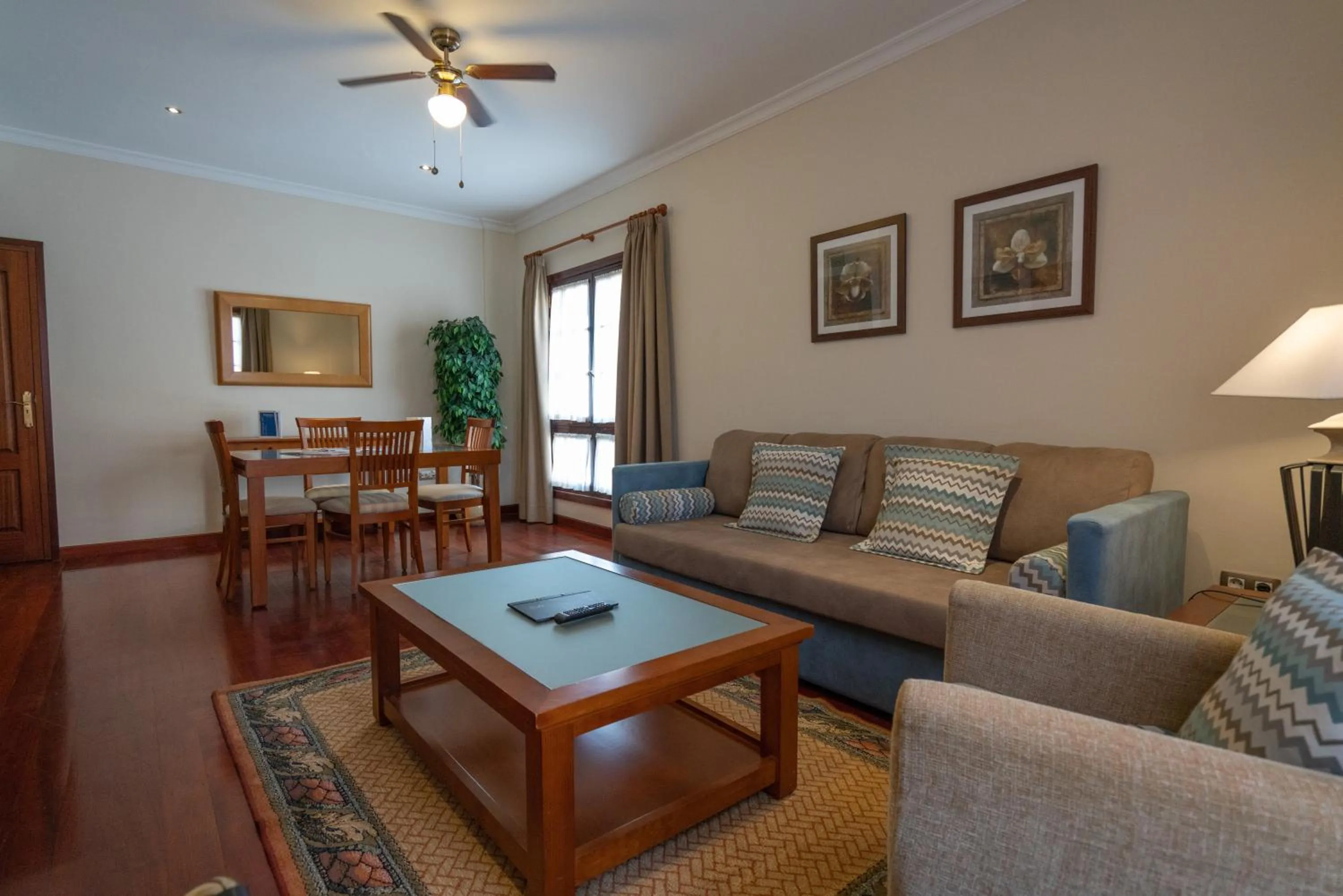 Seating area in Laguna Nivaria Hotel & Spa