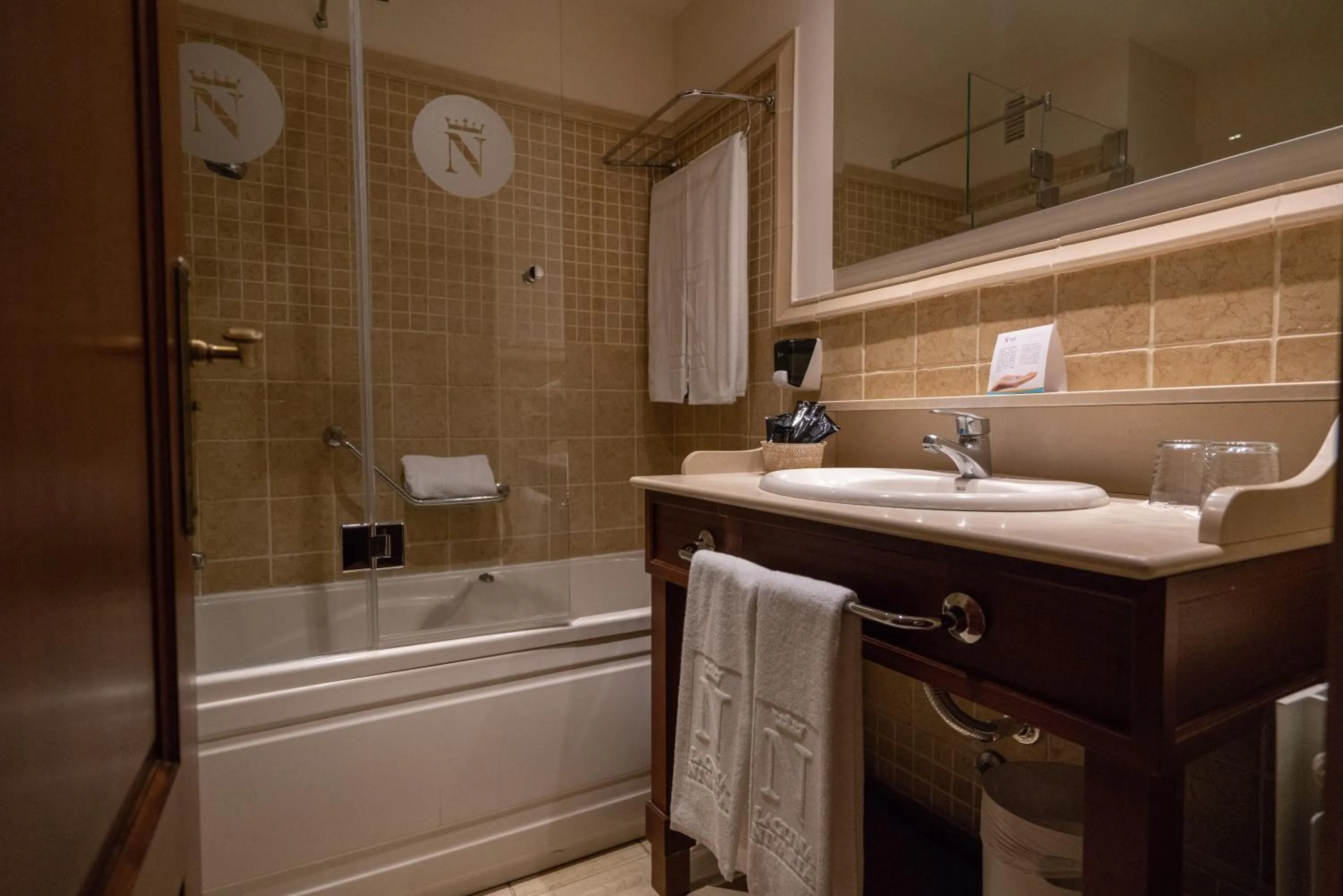 Bathroom in Laguna Nivaria Hotel & Spa