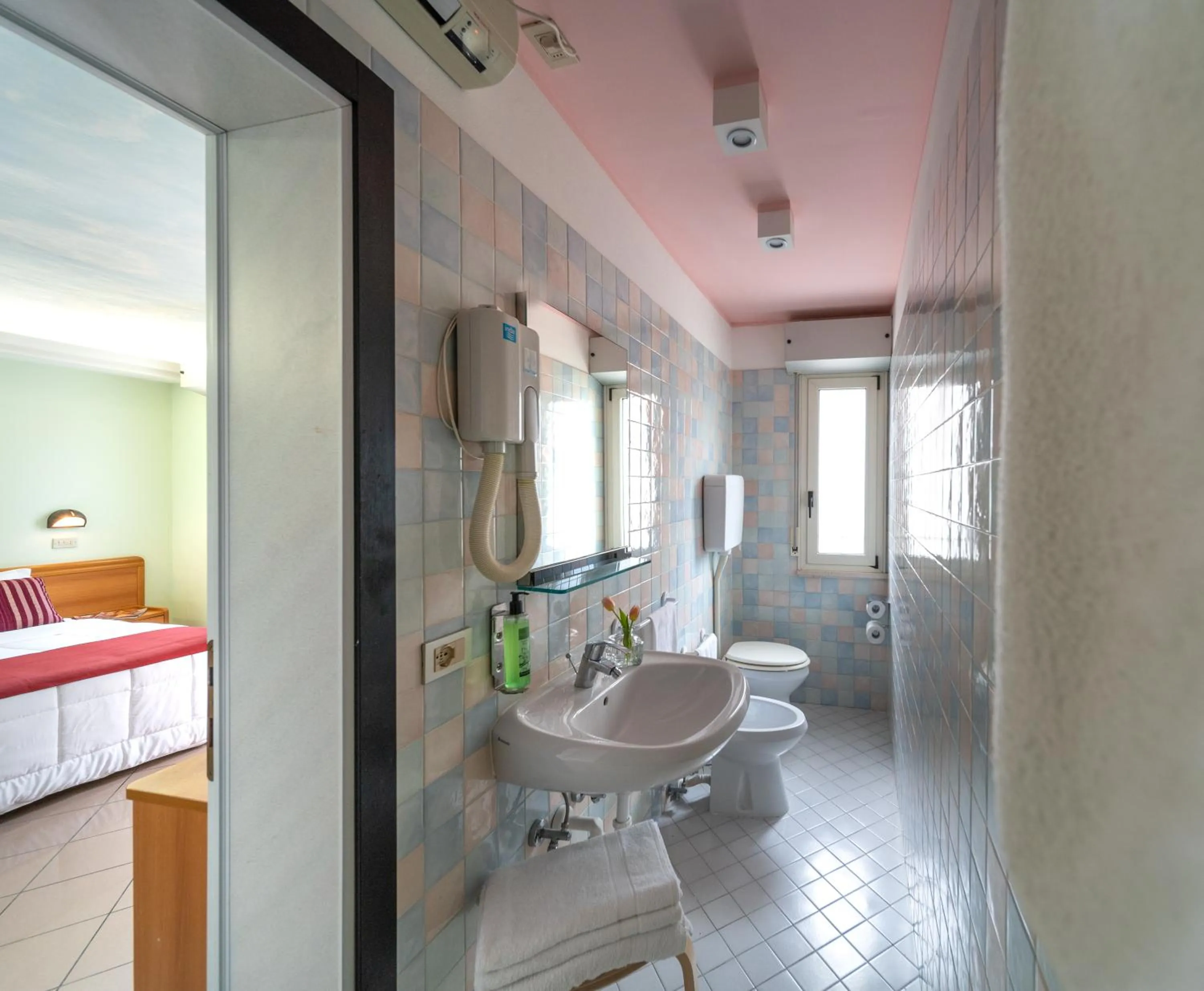 Bathroom in Hotel Ancora