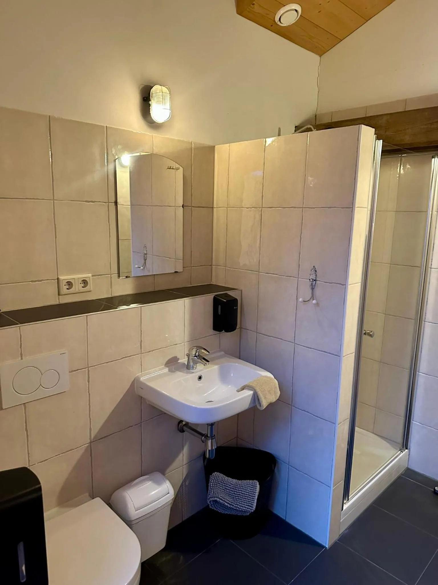Bathroom in Erfgoed & Logies Den Heijkant