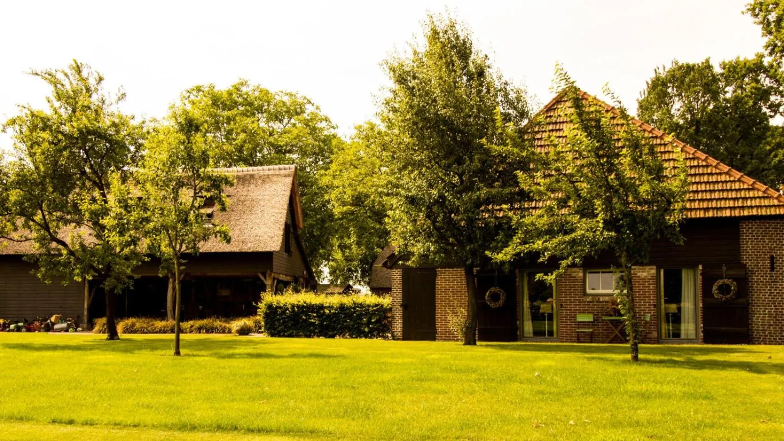 Property building in Erfgoed & Logies Den Heijkant