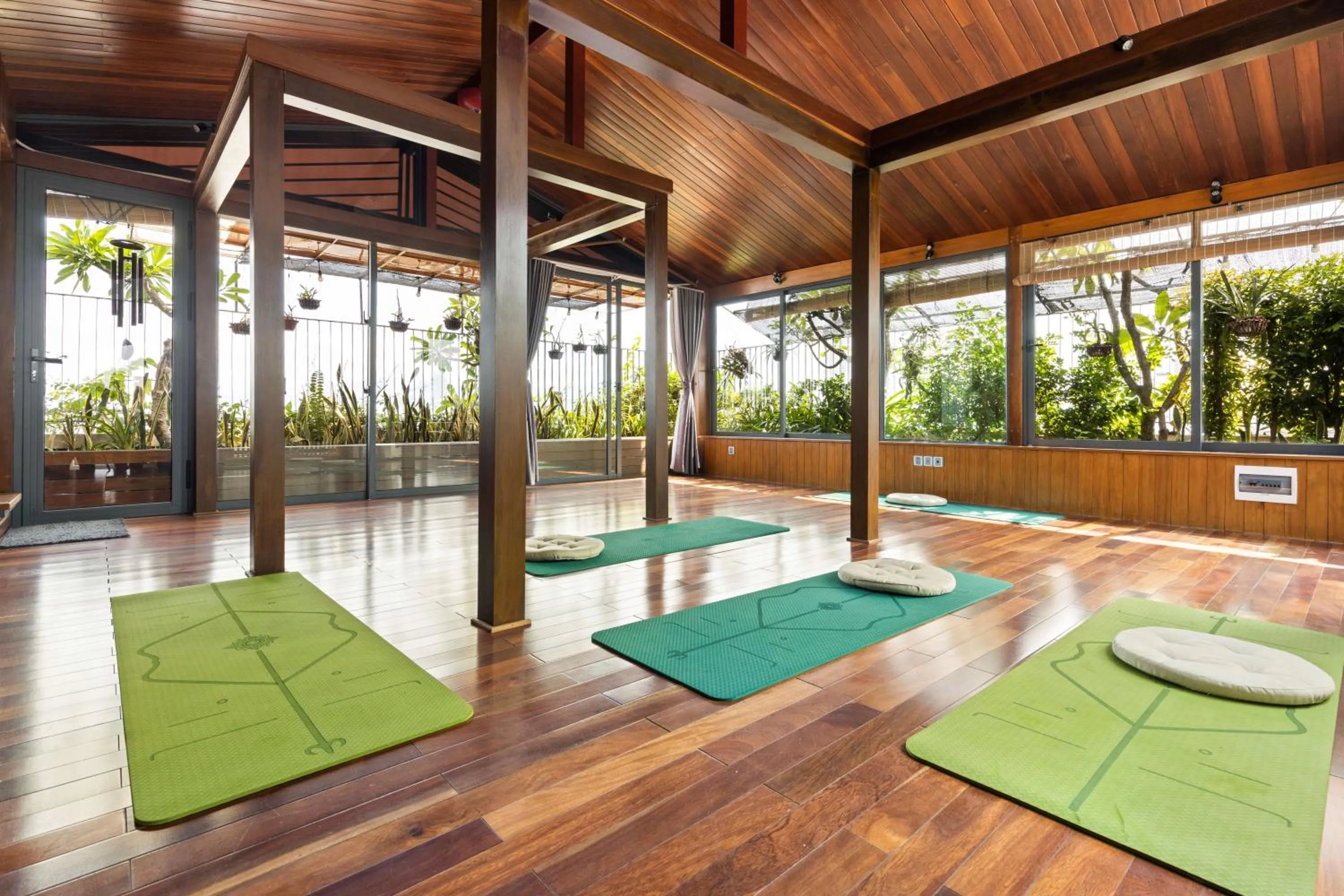 Area and facilities in Moon Hotel and Apartment Da Nang