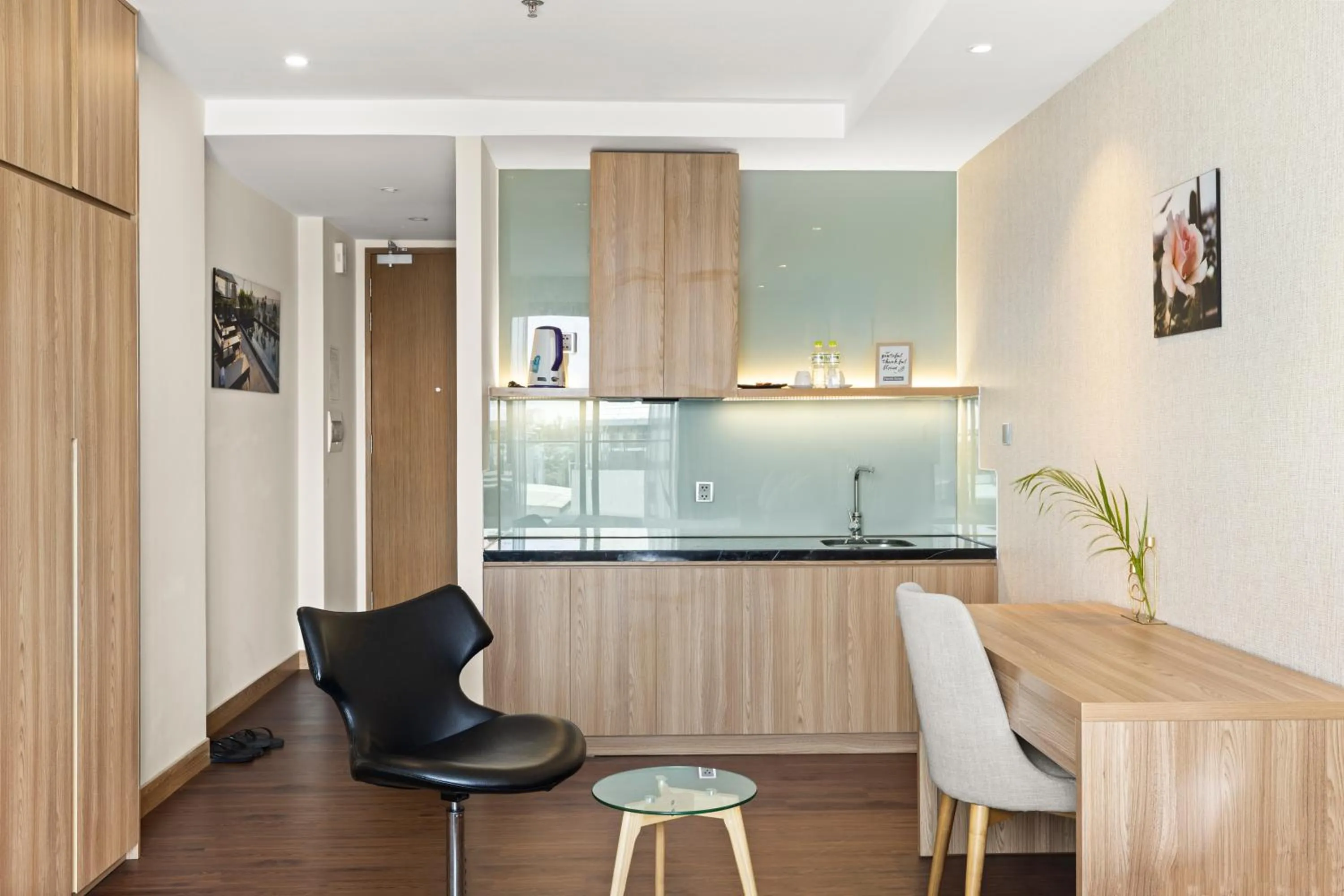 Kitchen or kitchenette in Moon Hotel and Apartment Da Nang