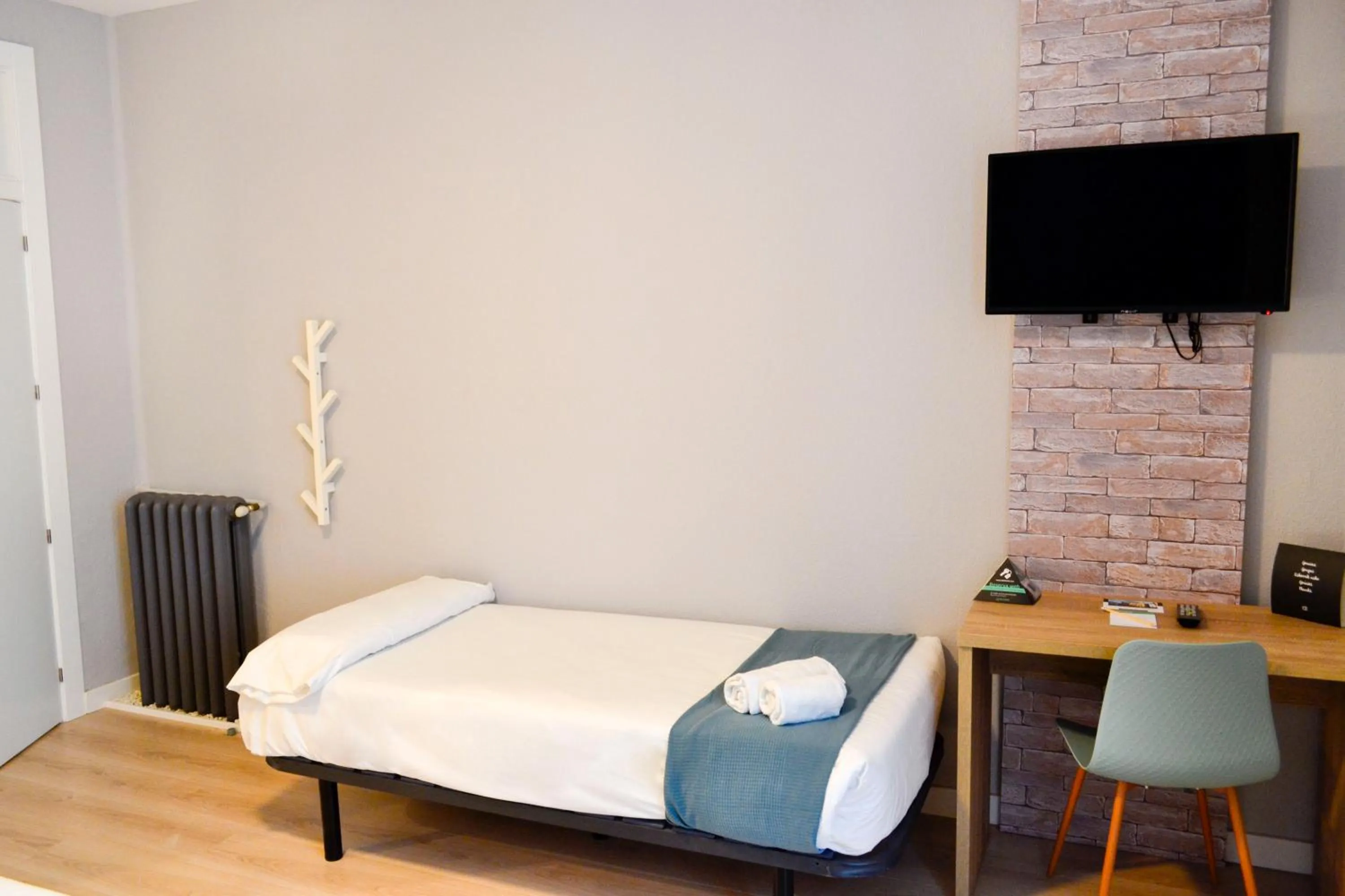 Bed in Alda Centro León