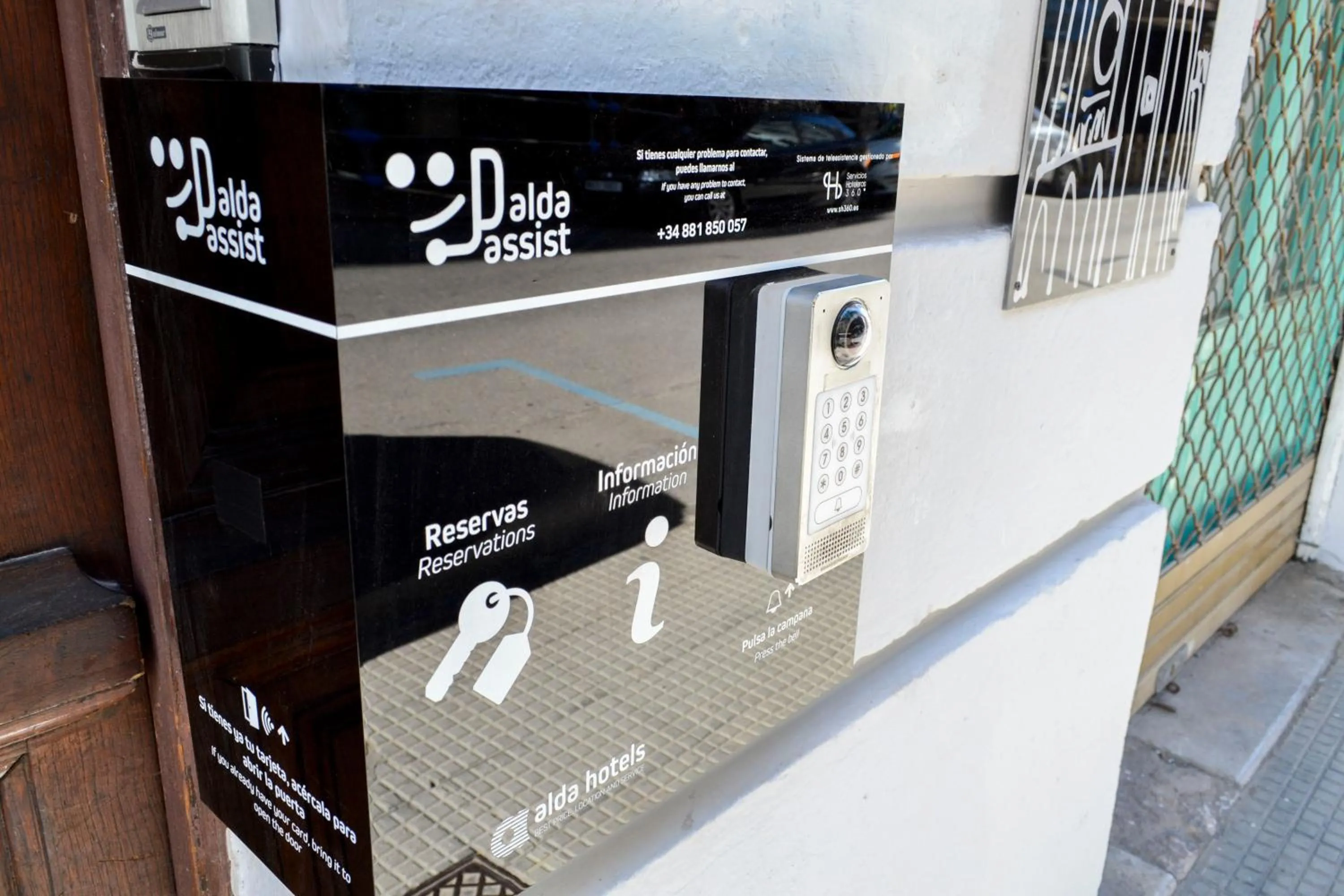 Lobby or reception in Alda Centro León