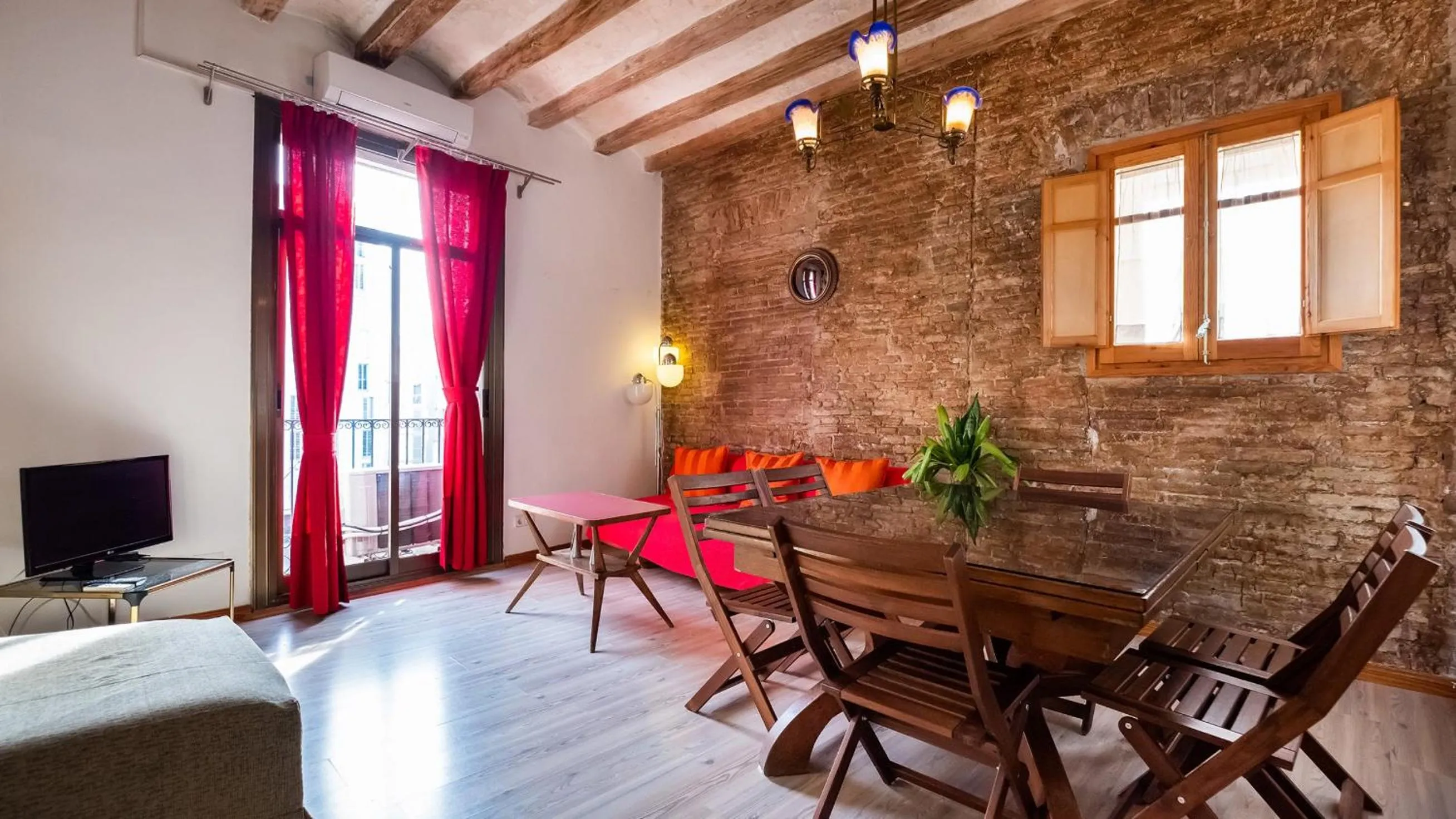 Apartamentos El Pintor