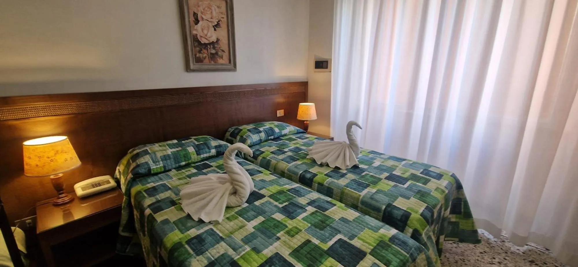 Photo of the whole room in Hotel Dora