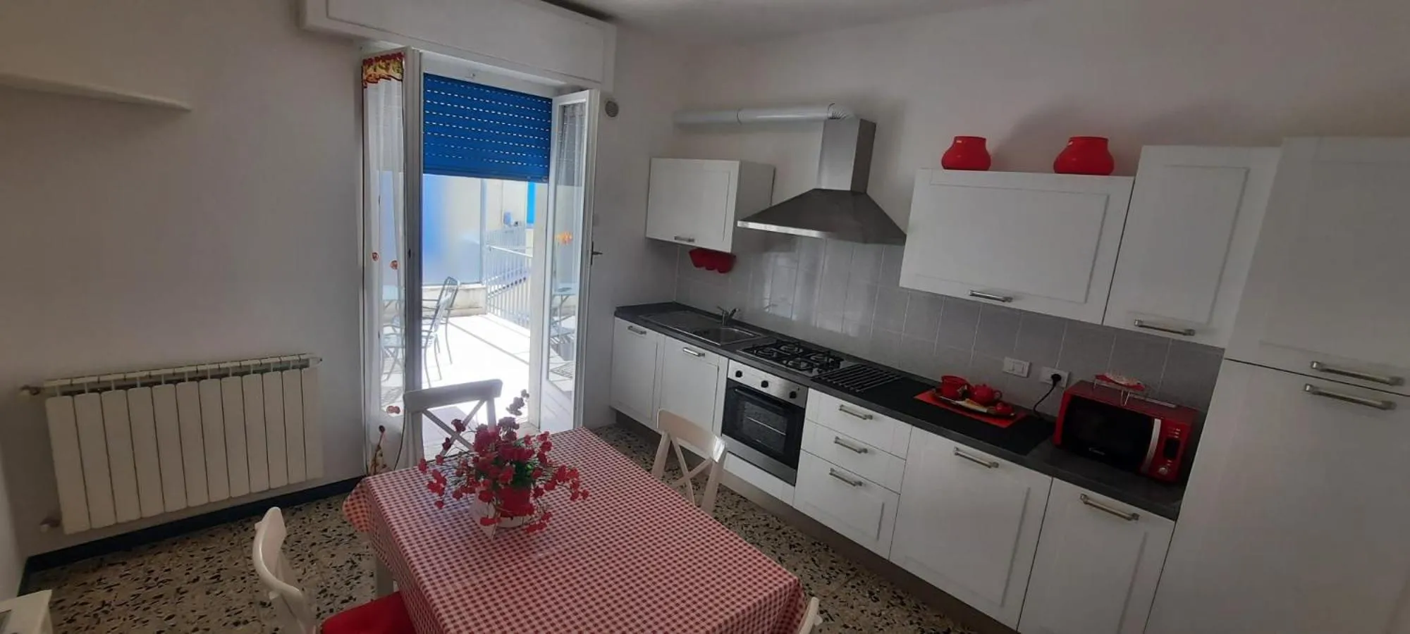 Kitchen or kitchenette in Hotel Dora