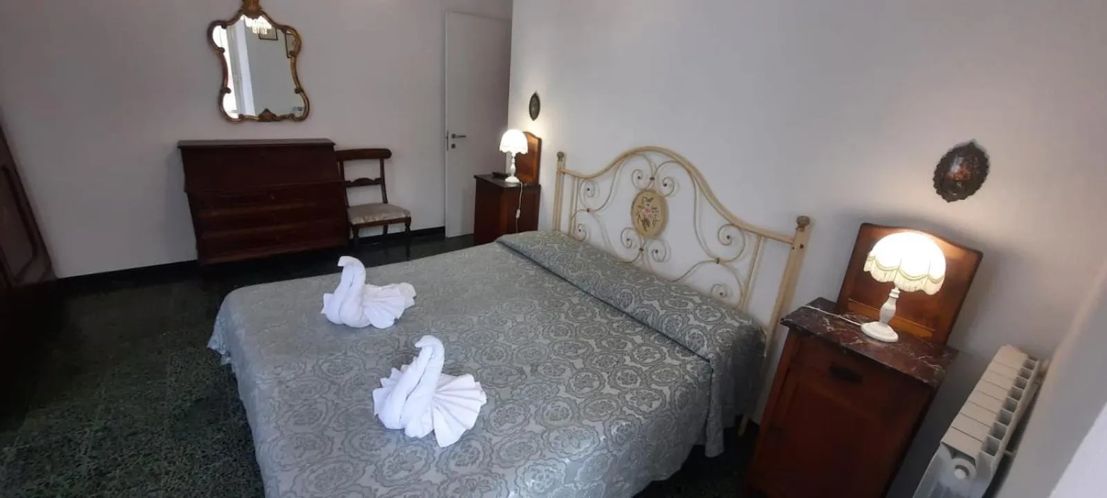 Bedroom in Hotel Dora